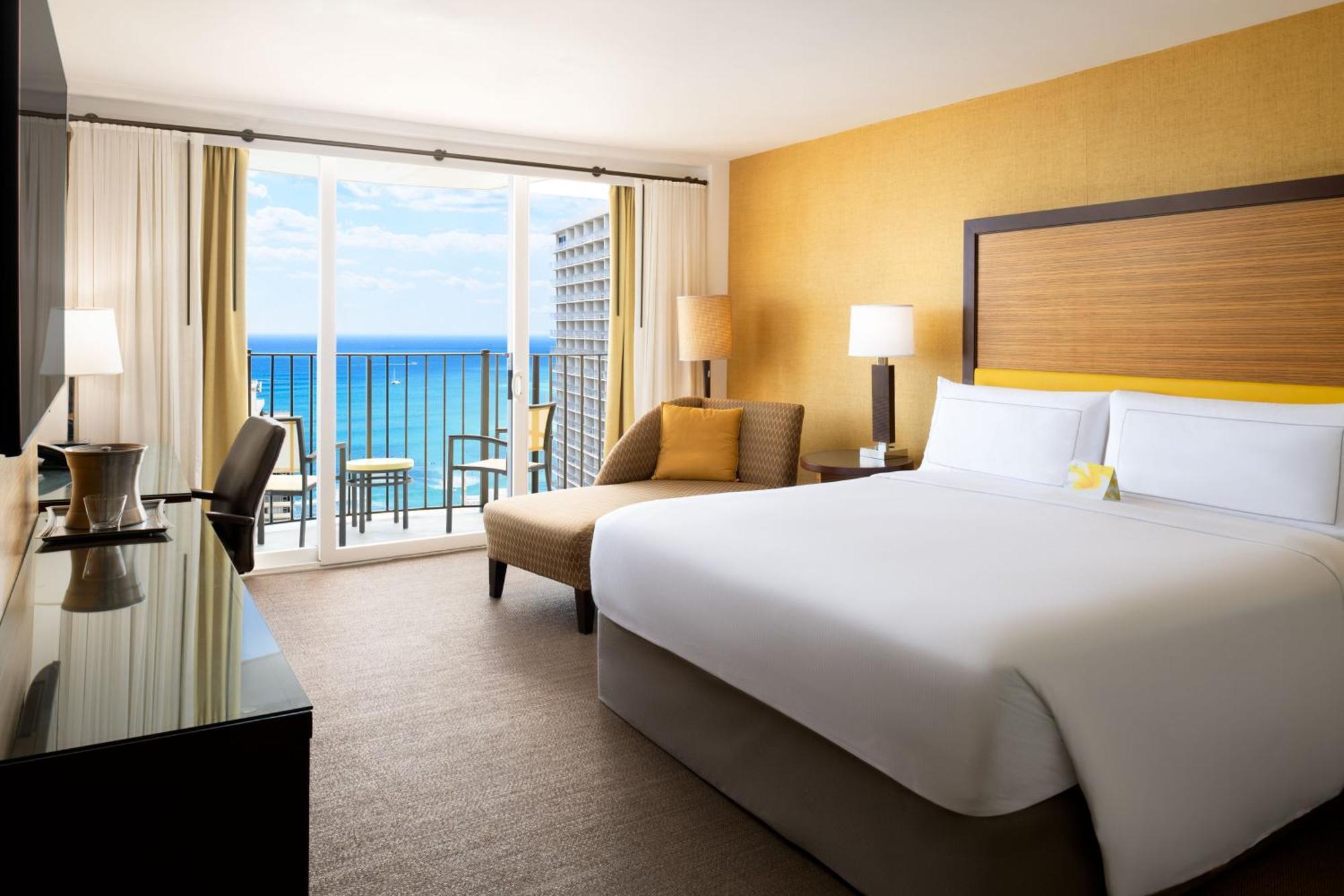 Premium King Room Mountain View