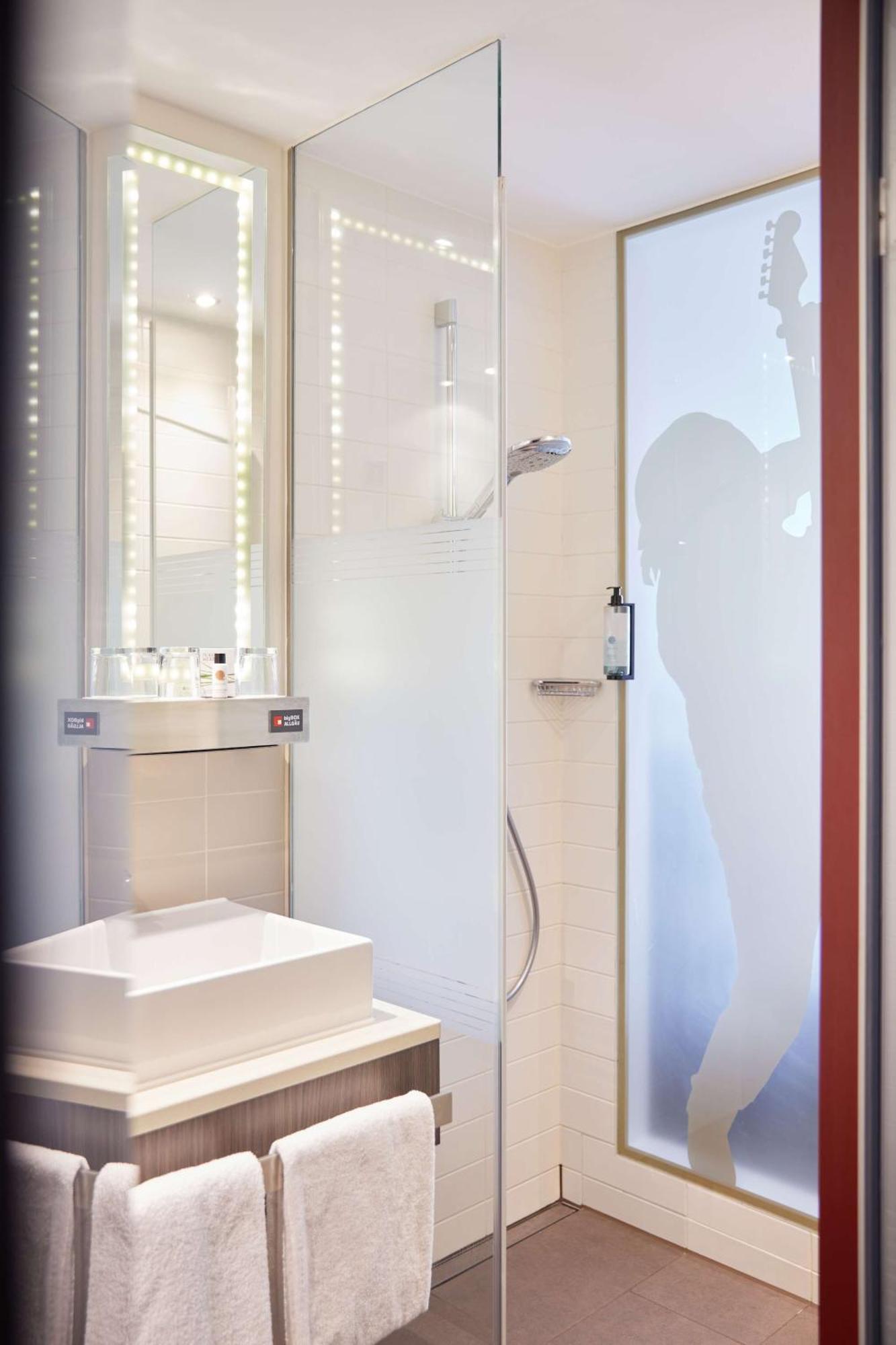 Kleines Standard Zimmer