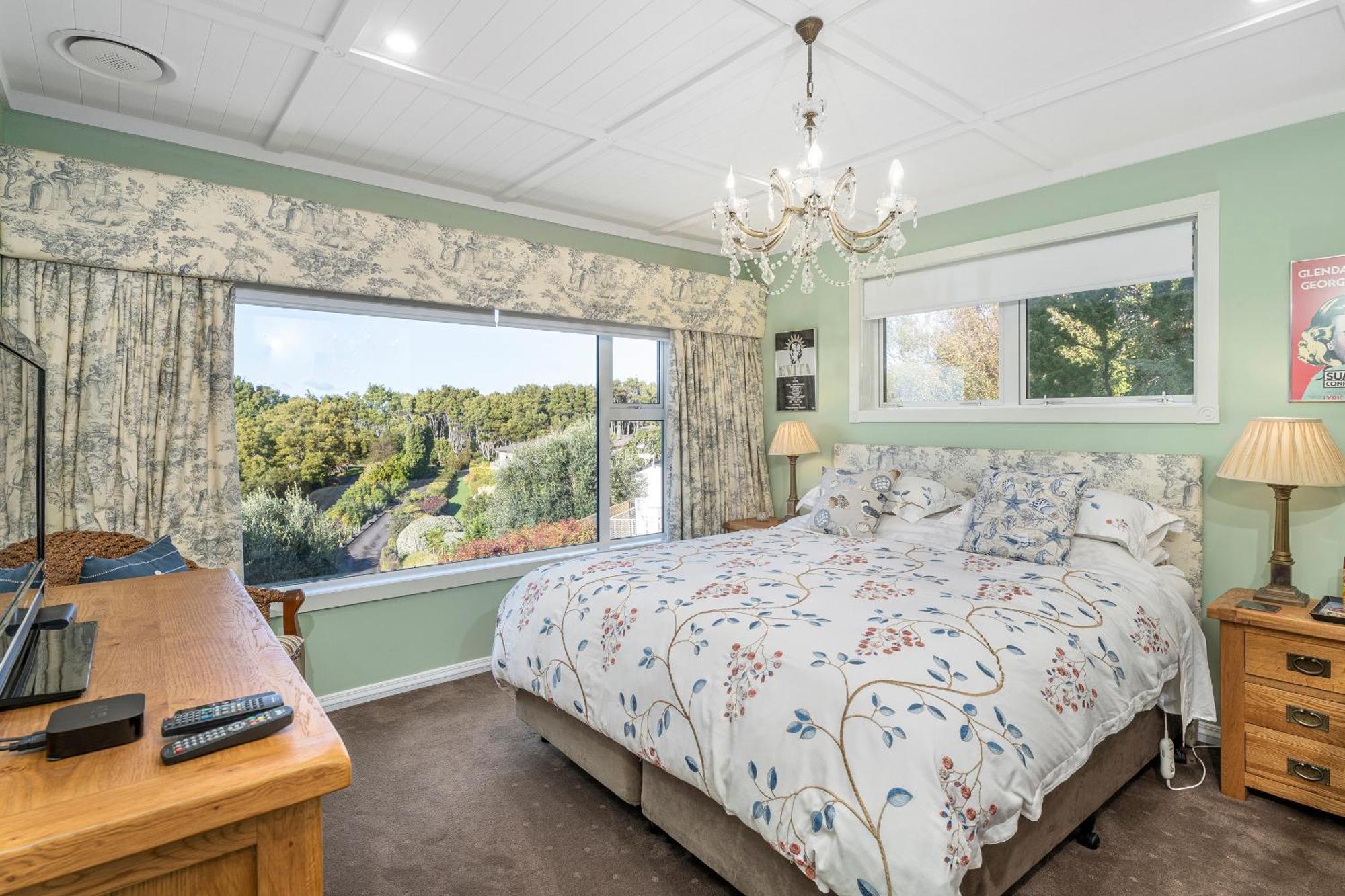 King Suite Ocean View