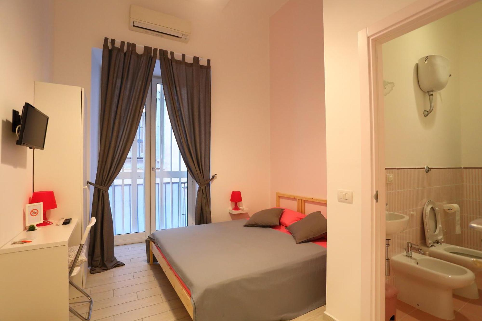 Double Room Private Bathroom