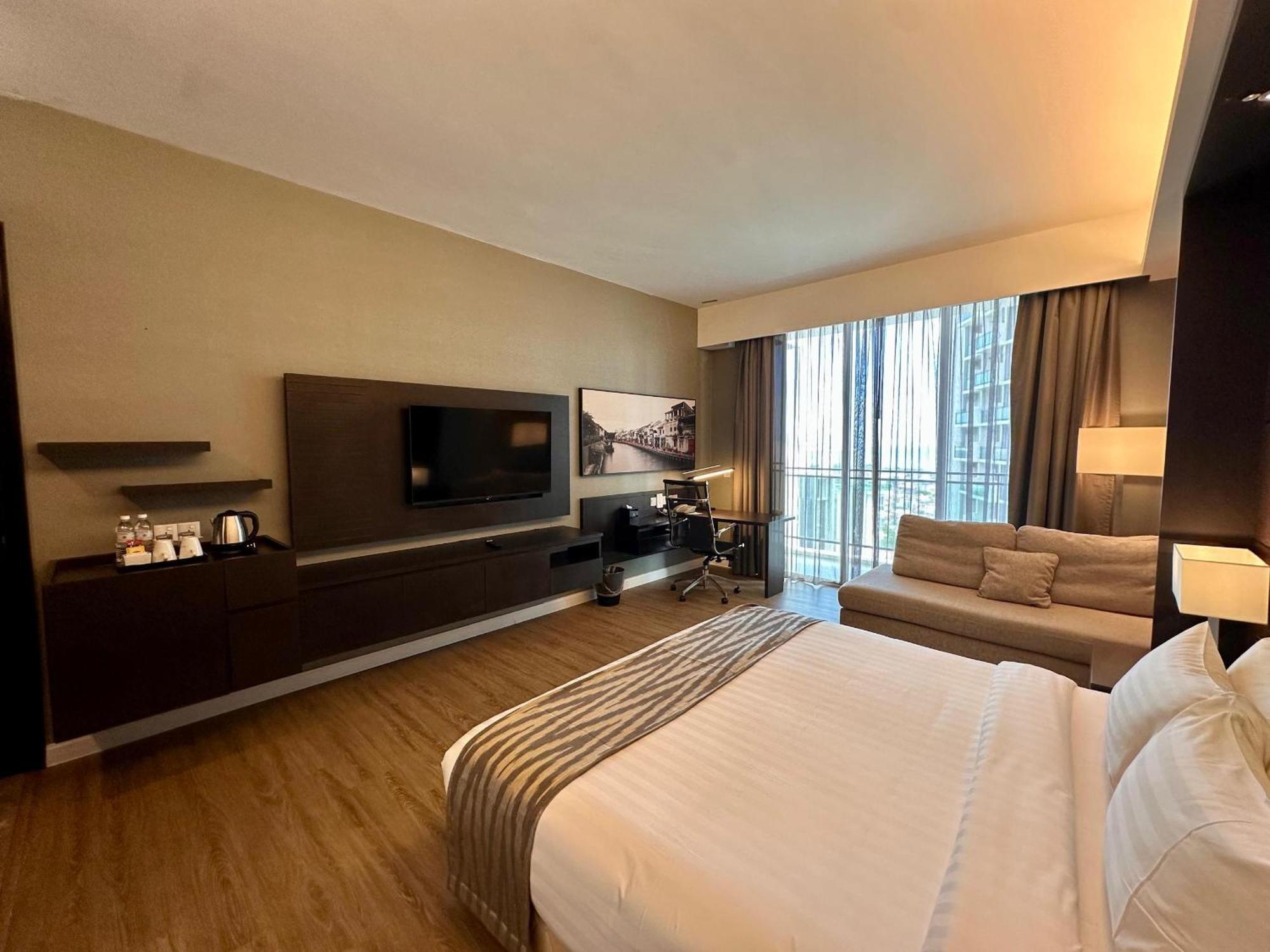 Deluxe Plus Room