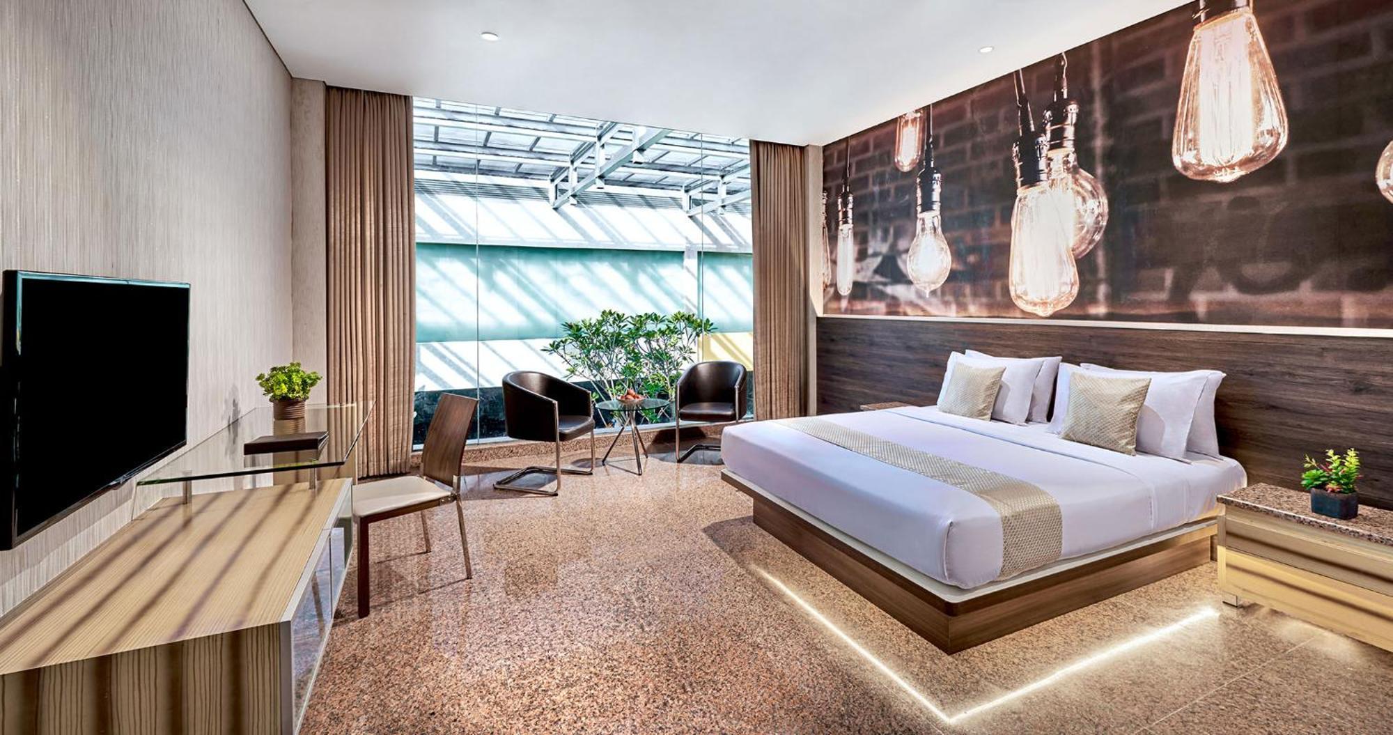 Premiere Room