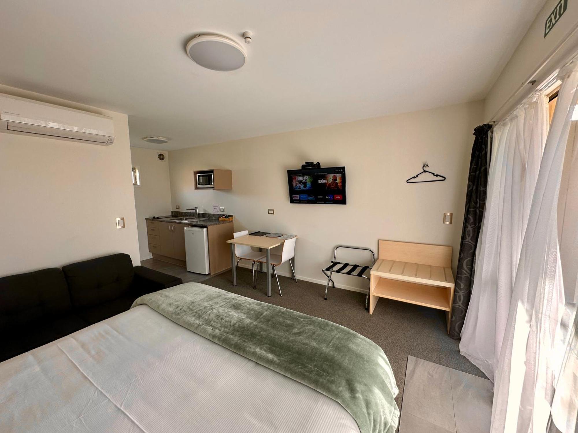 Studio Queen Bed