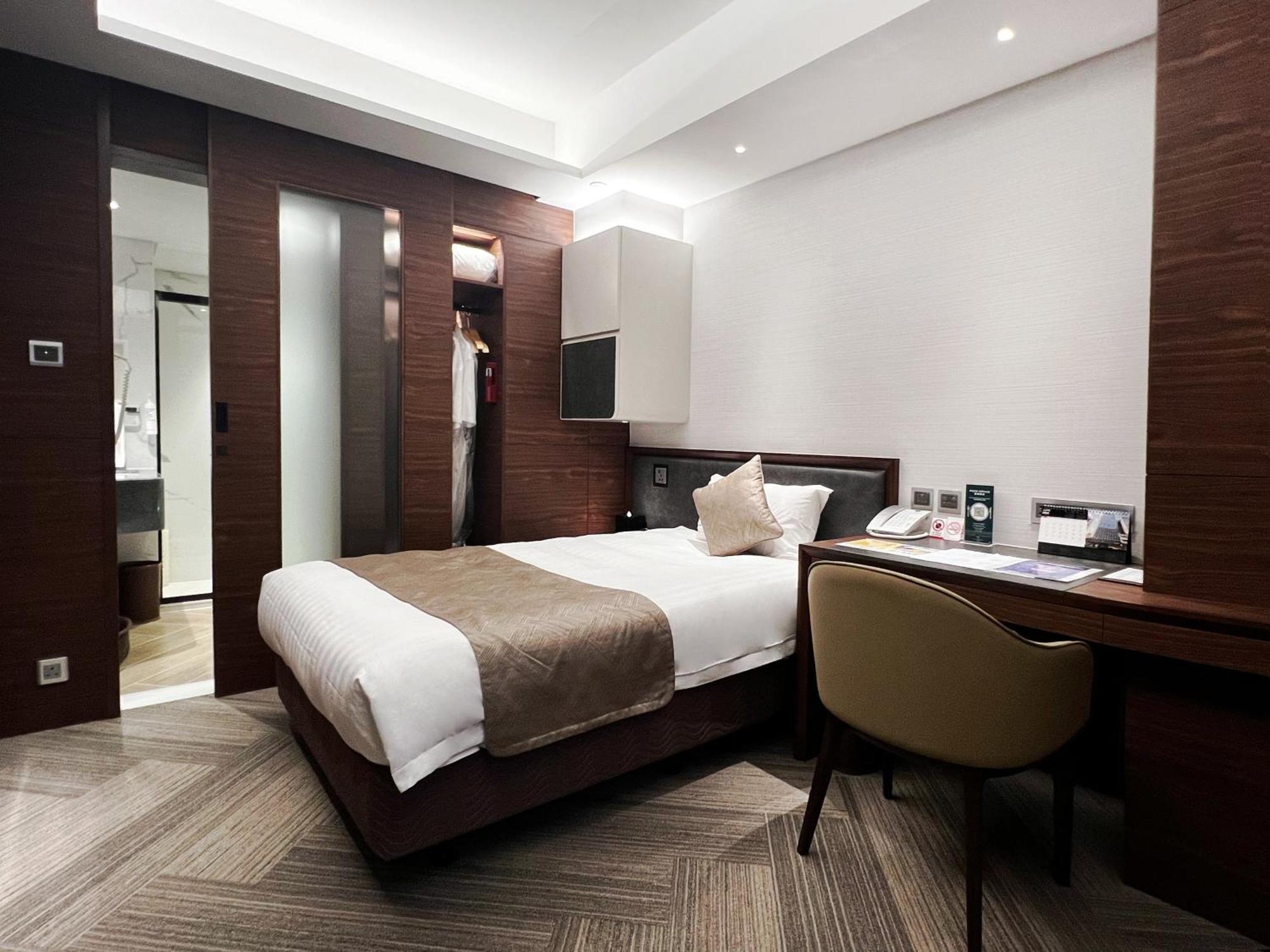 Signature Single Room Newly Renovated