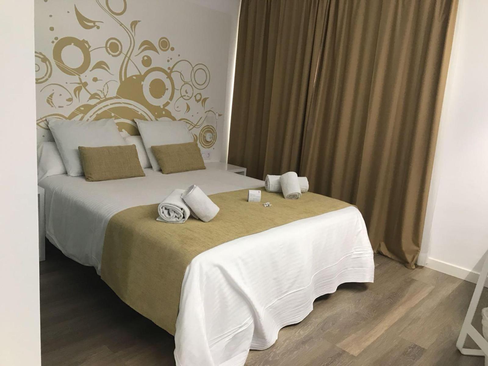 Standard Double or Twin Room,1613432866:JPEG