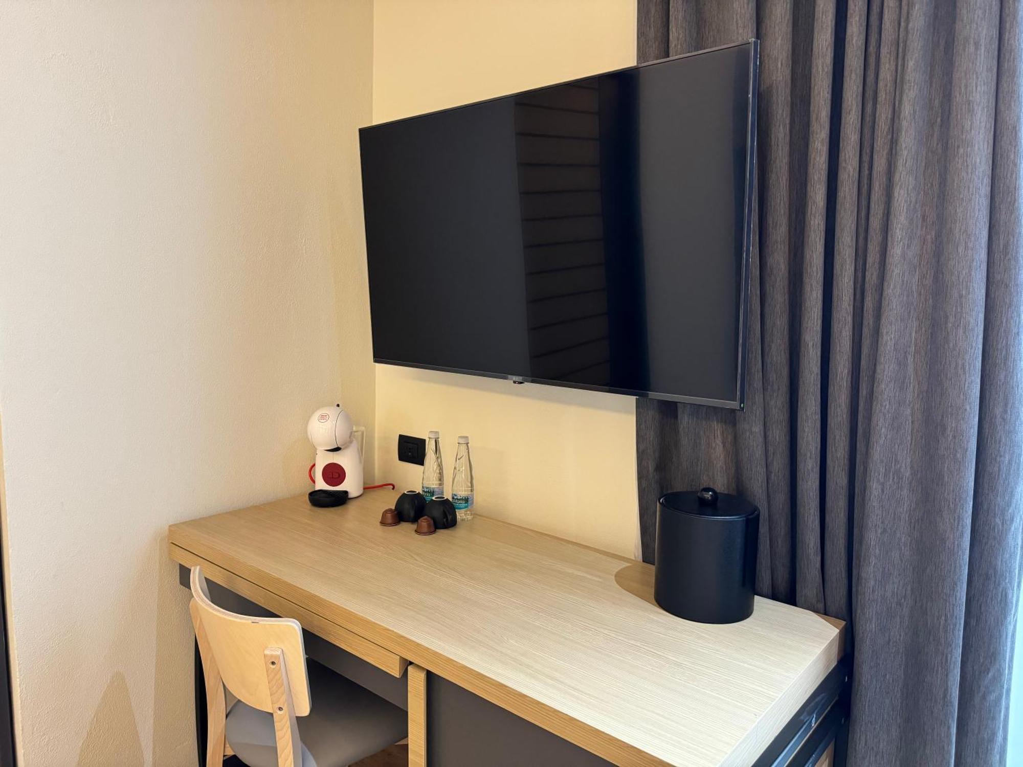 Chambre Lit King-Size avec Balcon