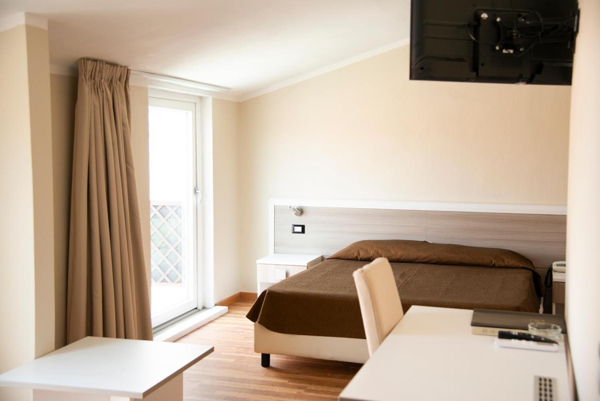 Deluxe Doppelzimmer mit Balkon und Meerblick