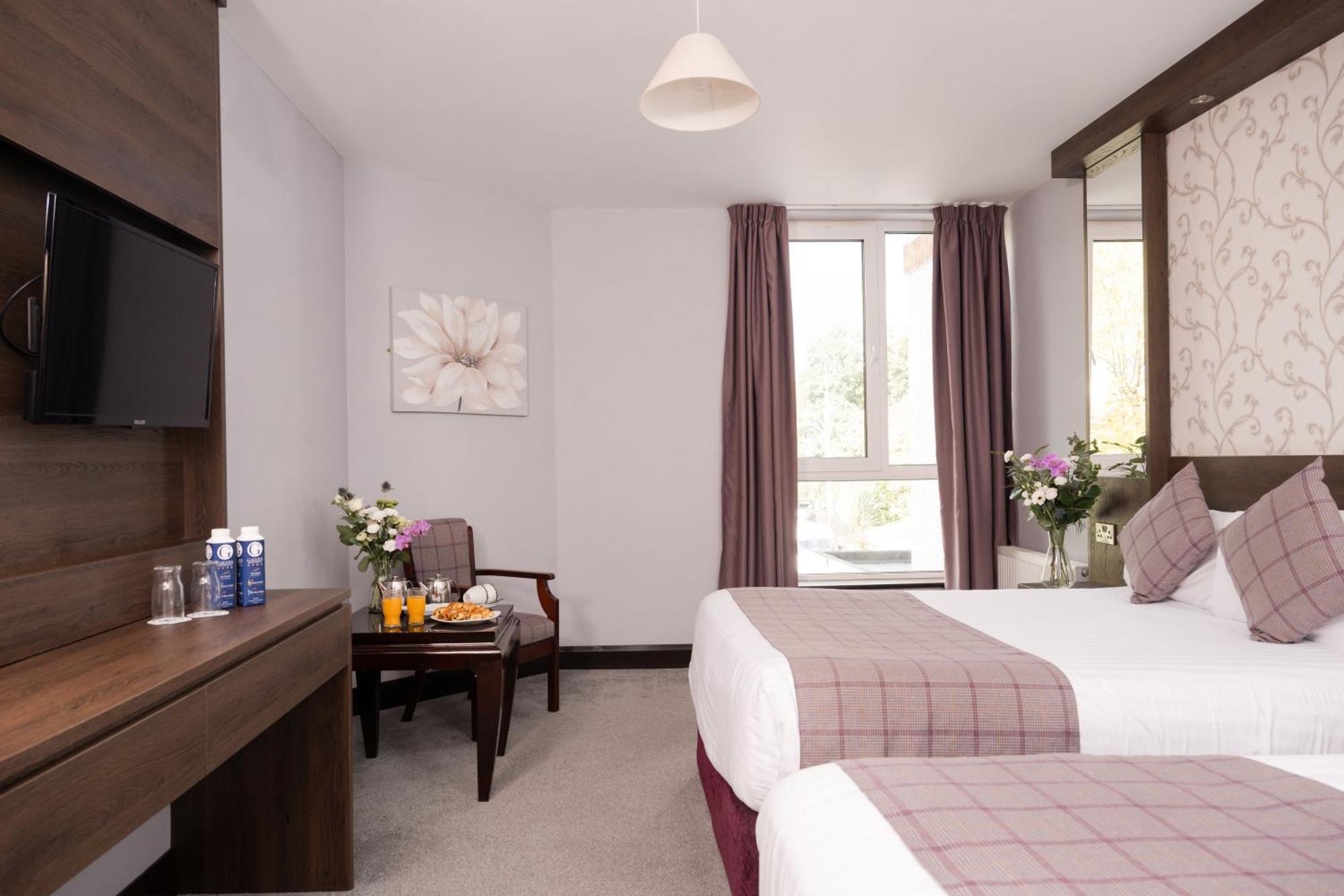 Triple Room,1614350973:JPEG