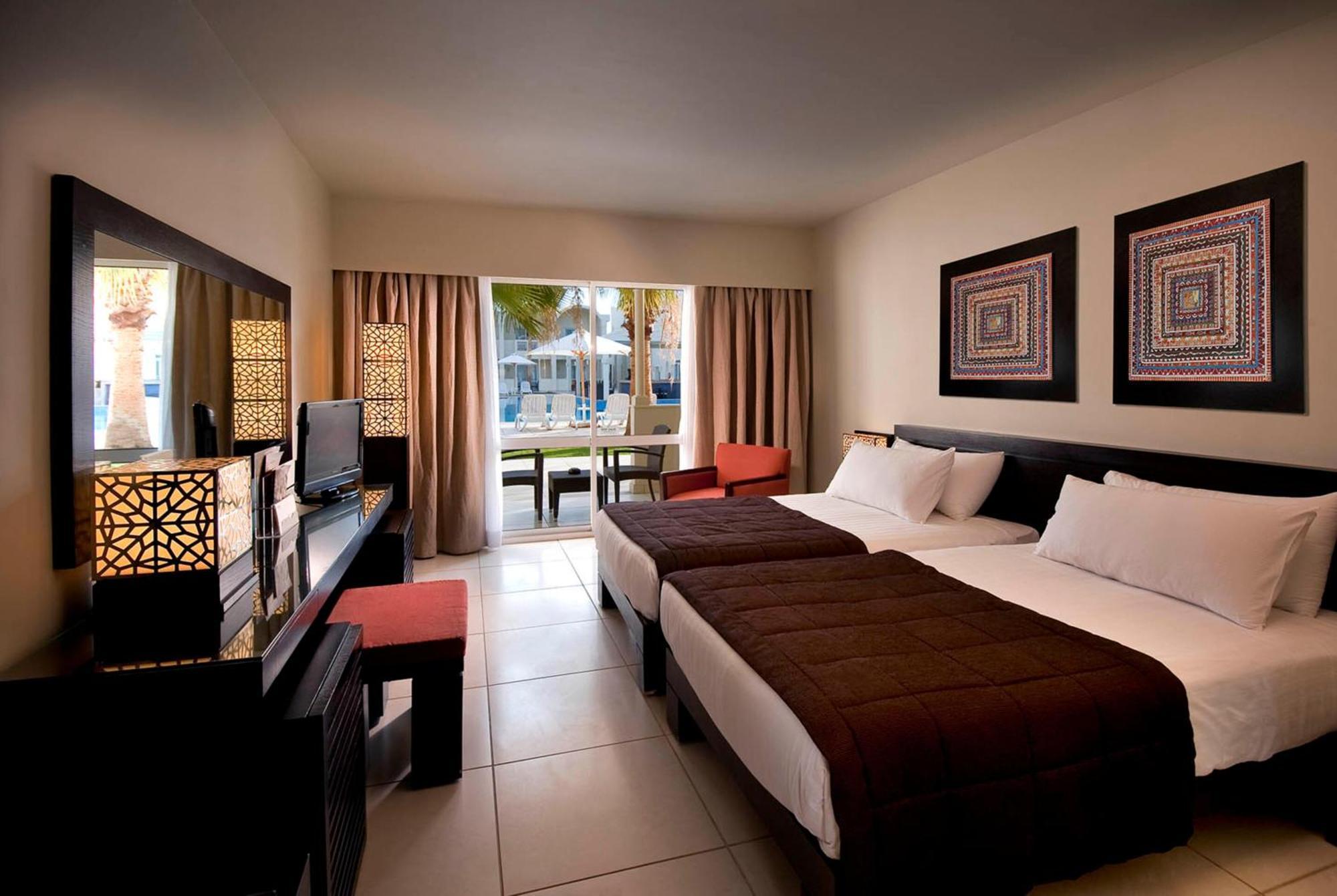 Superior Room Pool View