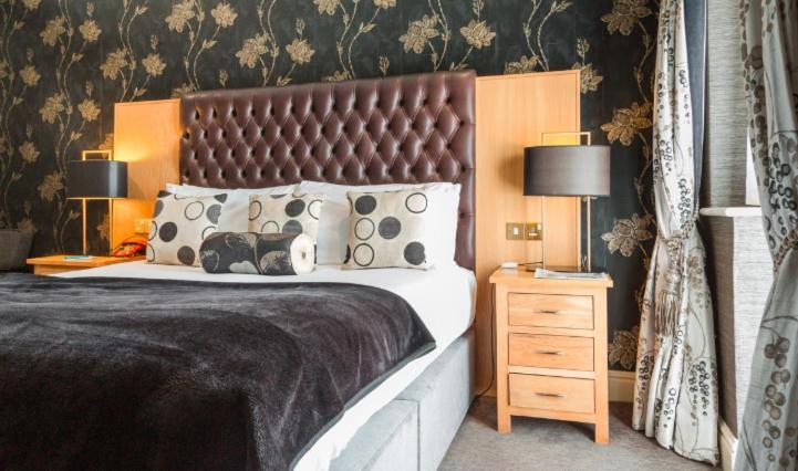 Deluxe Double Room Bath