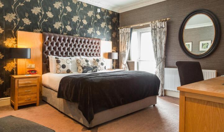 Deluxe Double Room Bath