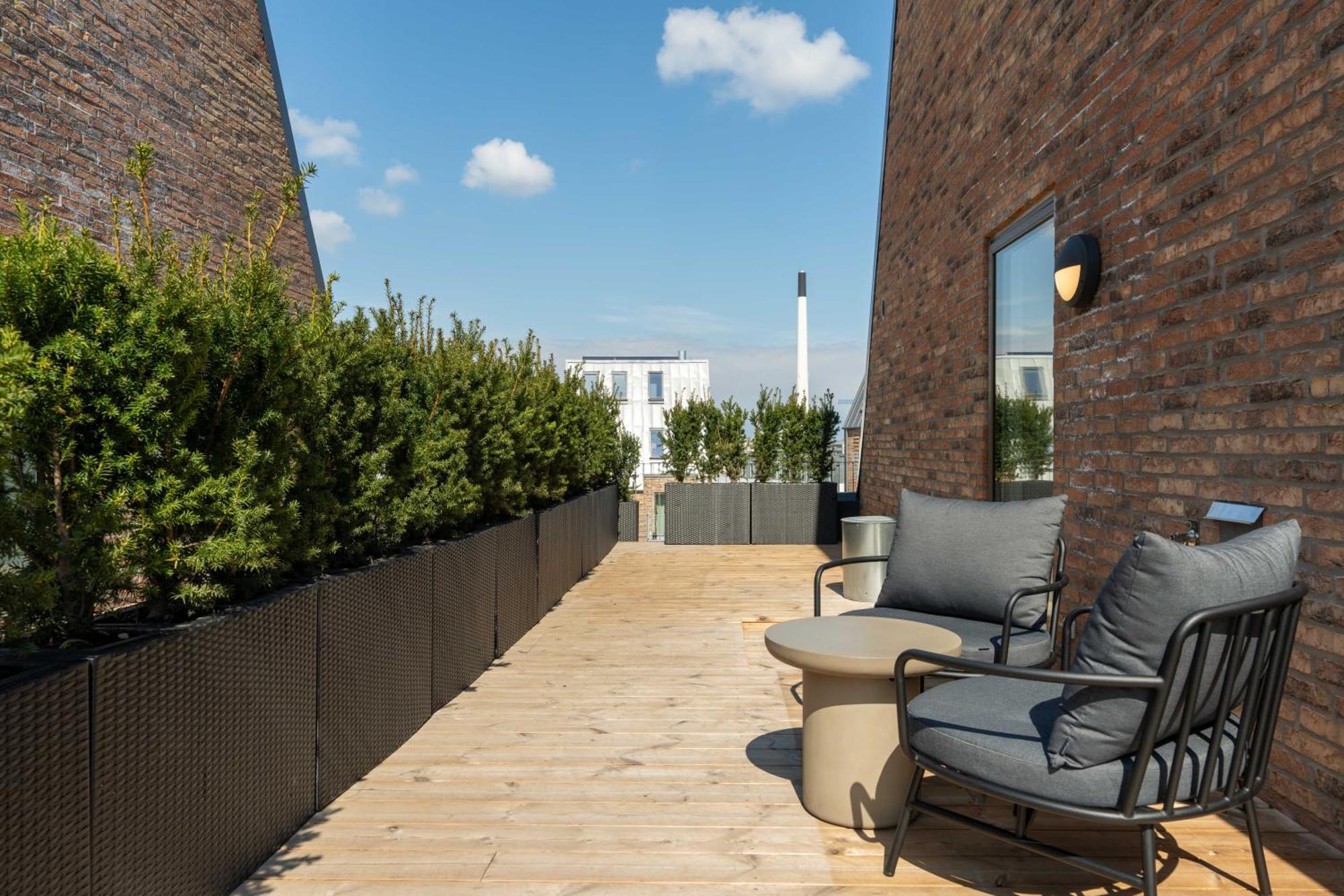 Großes Studio mit Küche und Terrasse