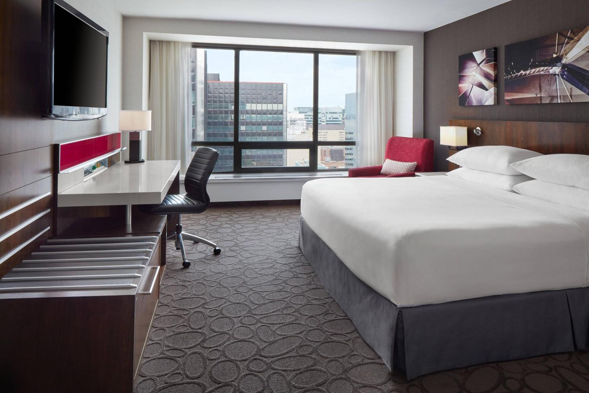 Deluxe King Room