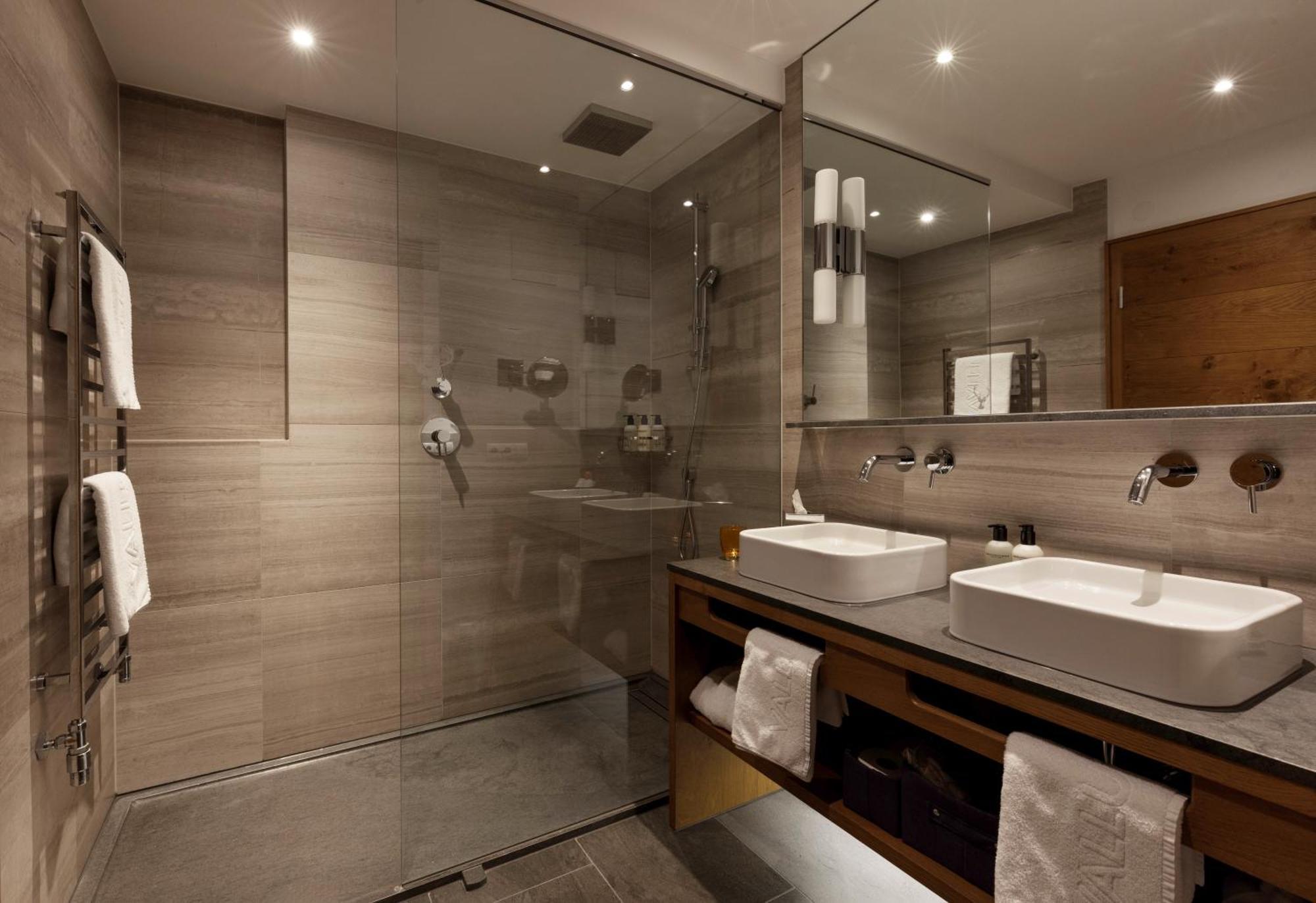 Double Room L