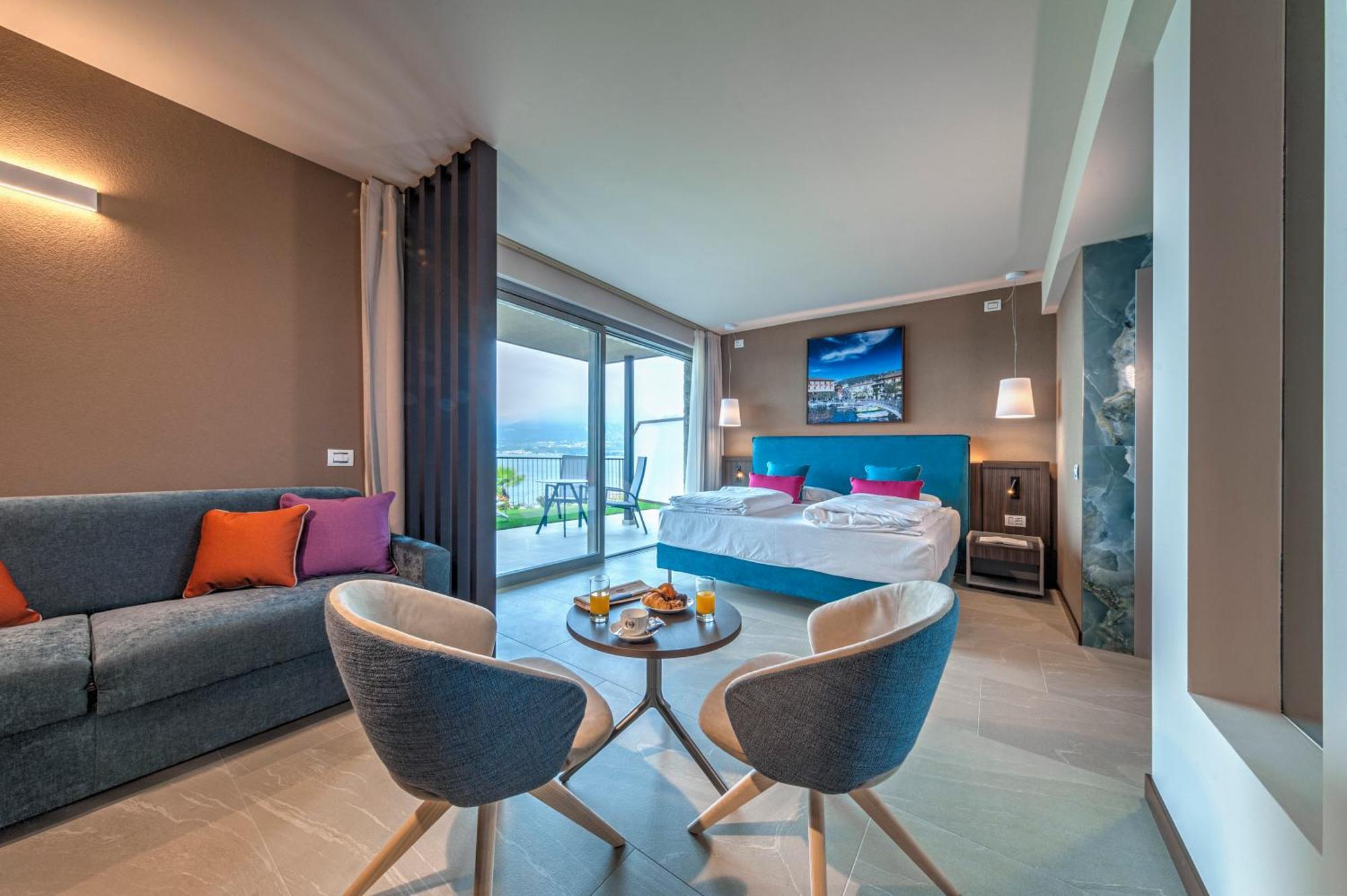 Junior Suite mit Terrasse und Seeblick