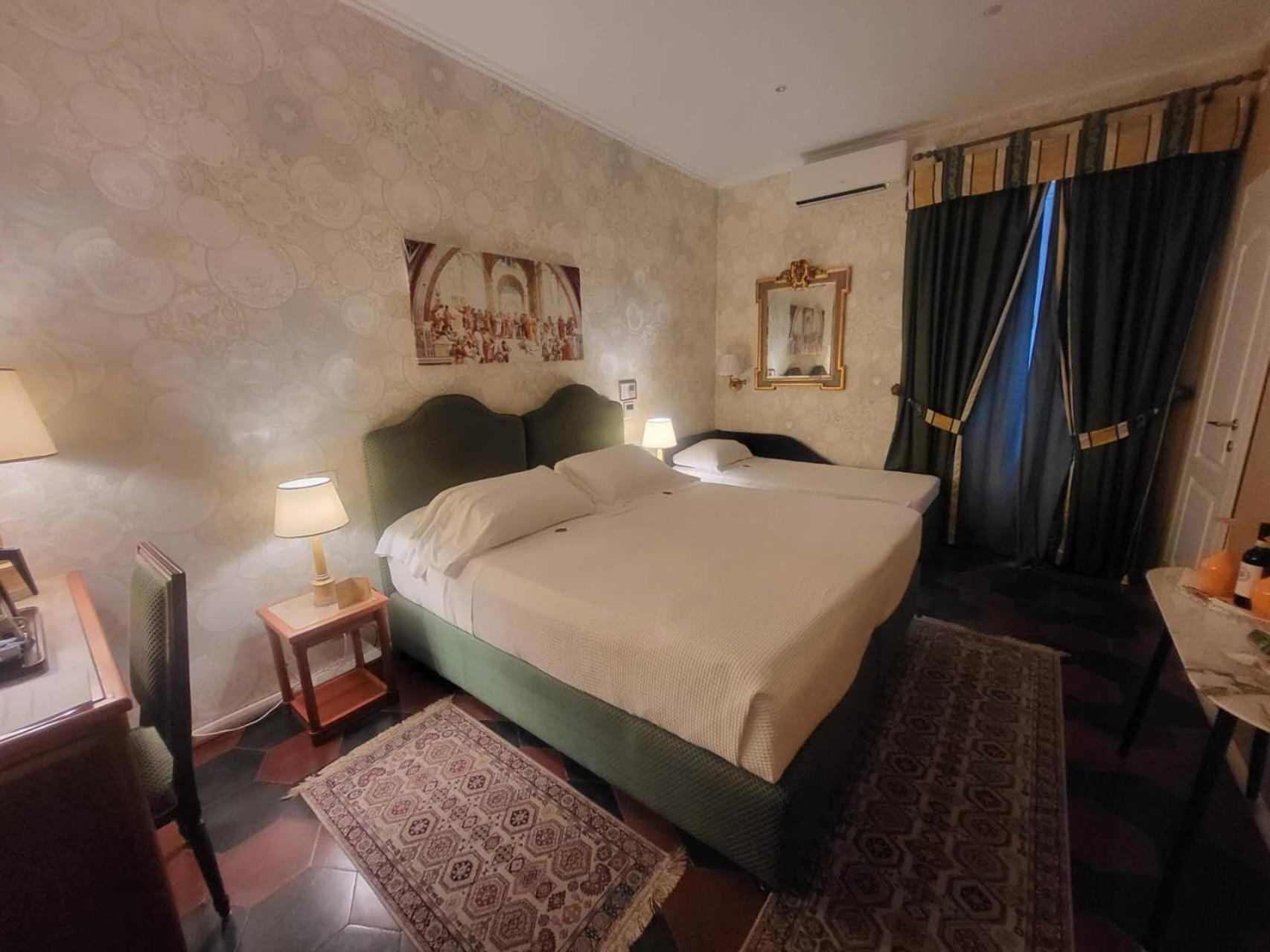 Deluxe Double or Twin Room