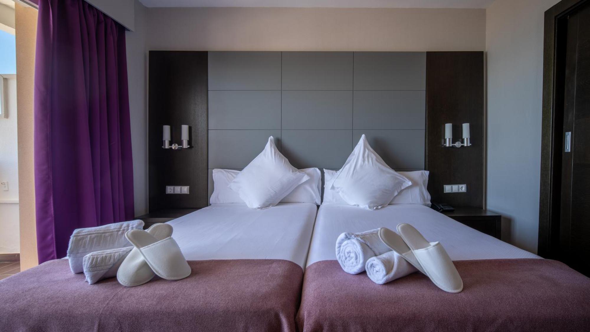 Superior Twin Room Sea View