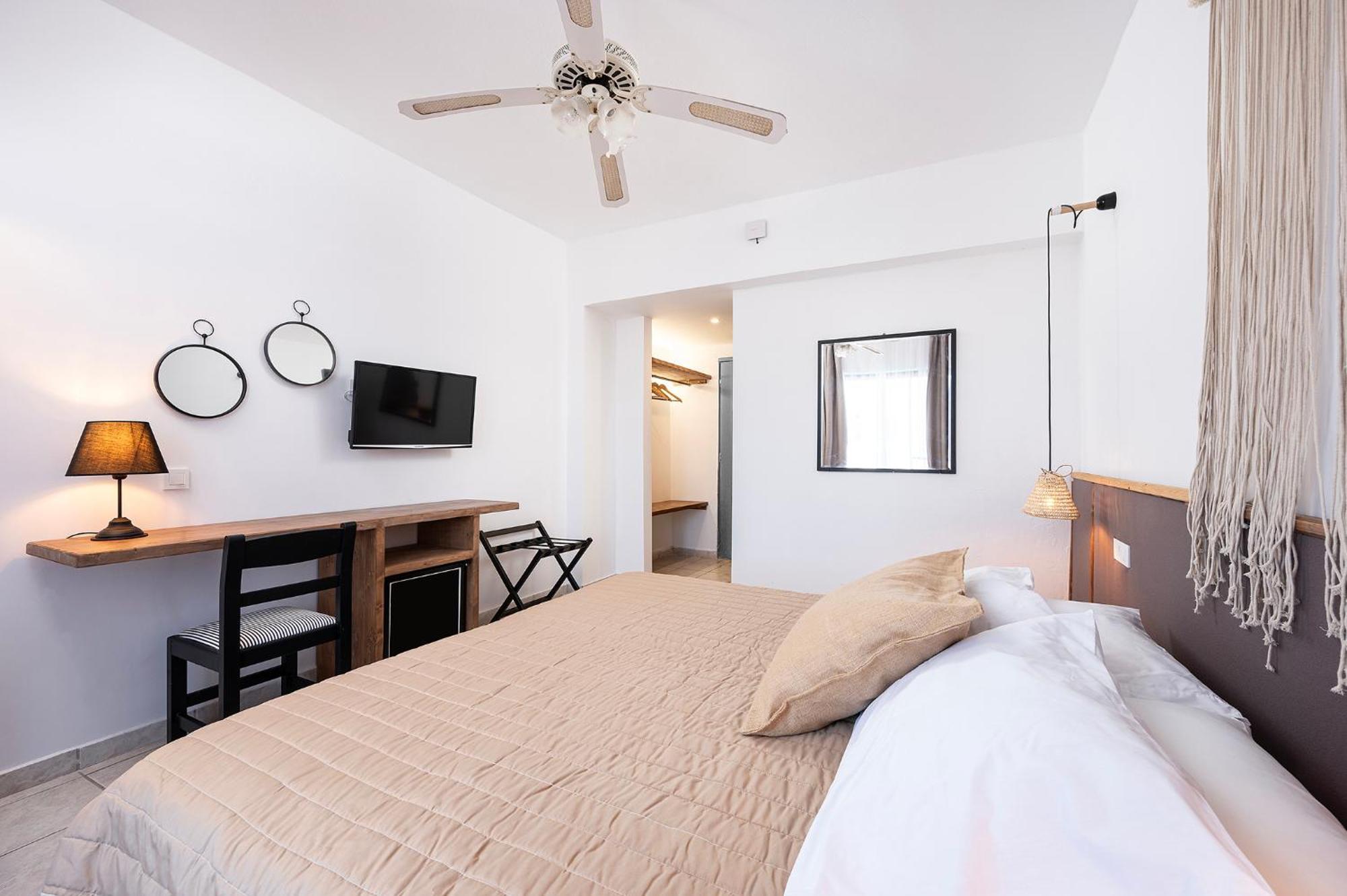 Doppelzimmer mit Balkon