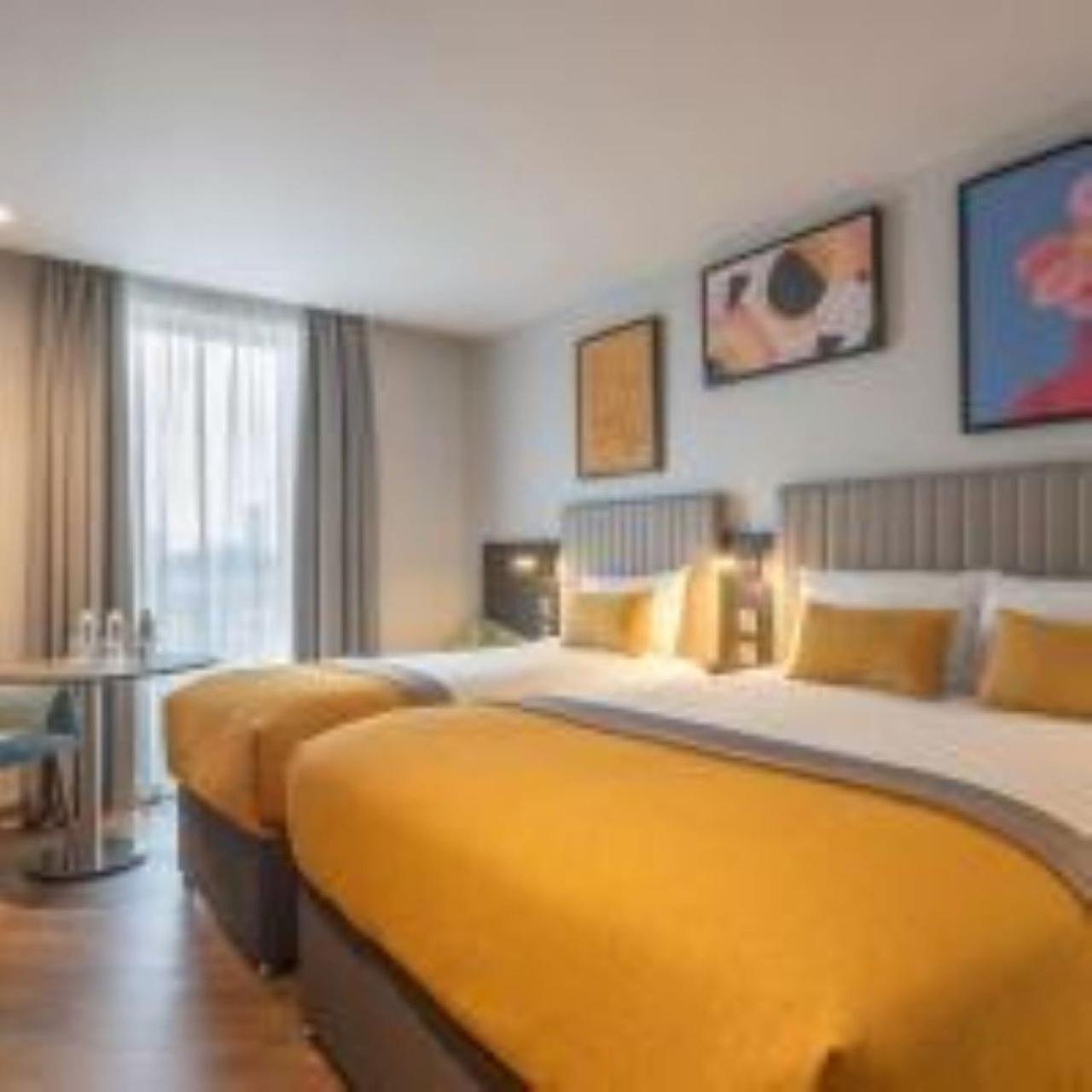 Deluxe Double & Single Room