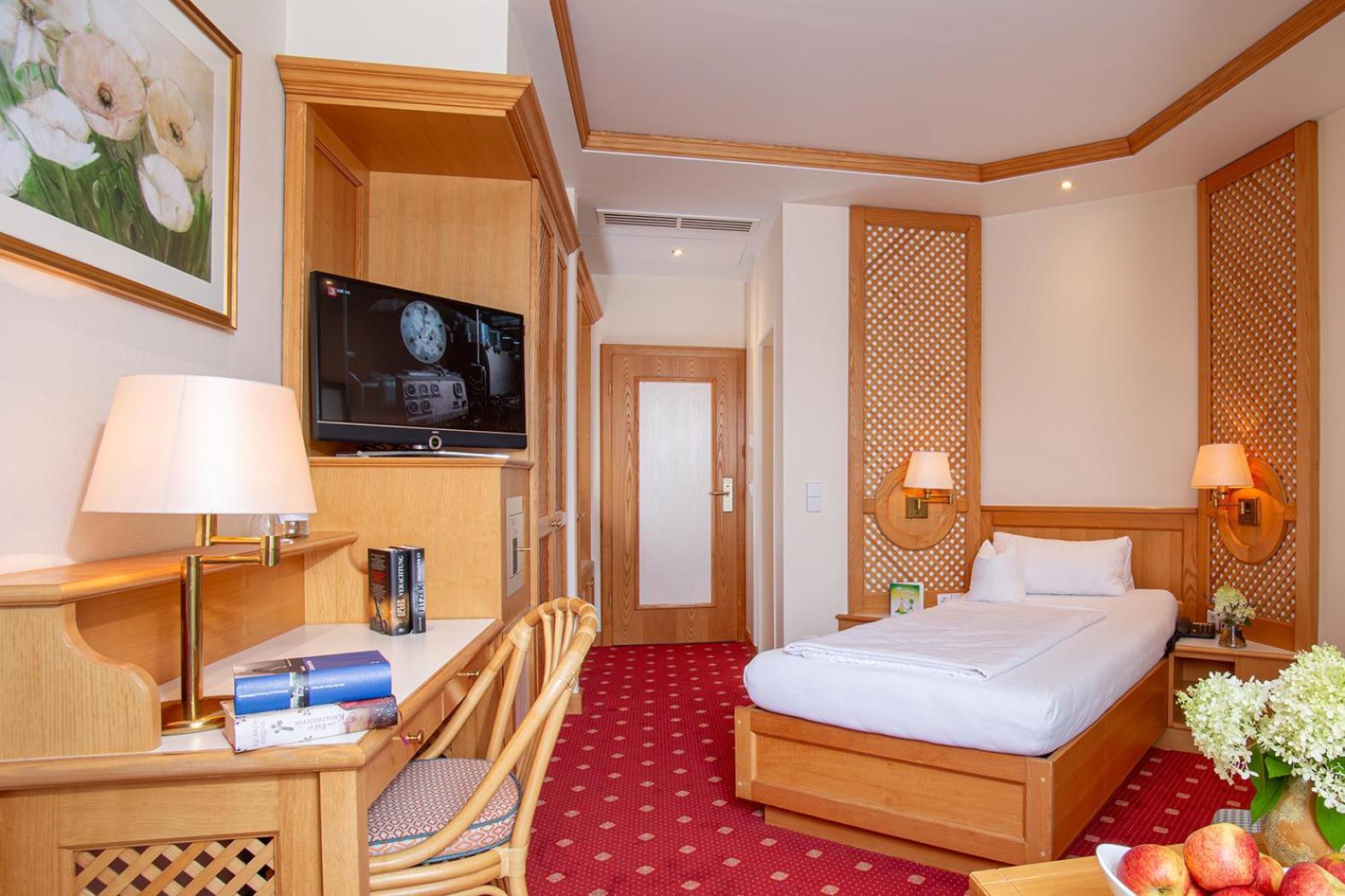 Superior Single Room