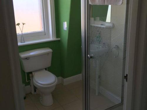 Triple Room Shower