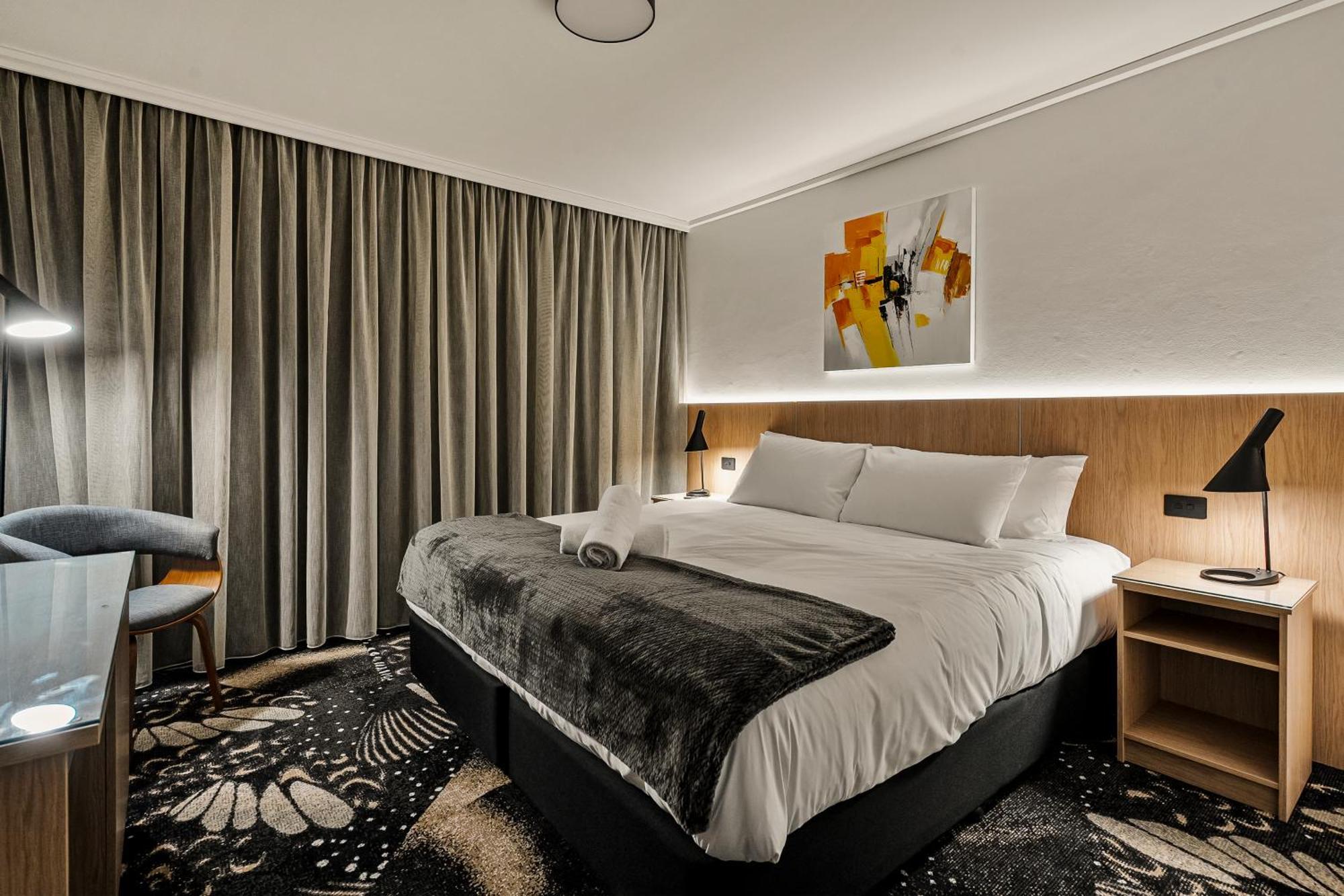 King Room with Mountain View