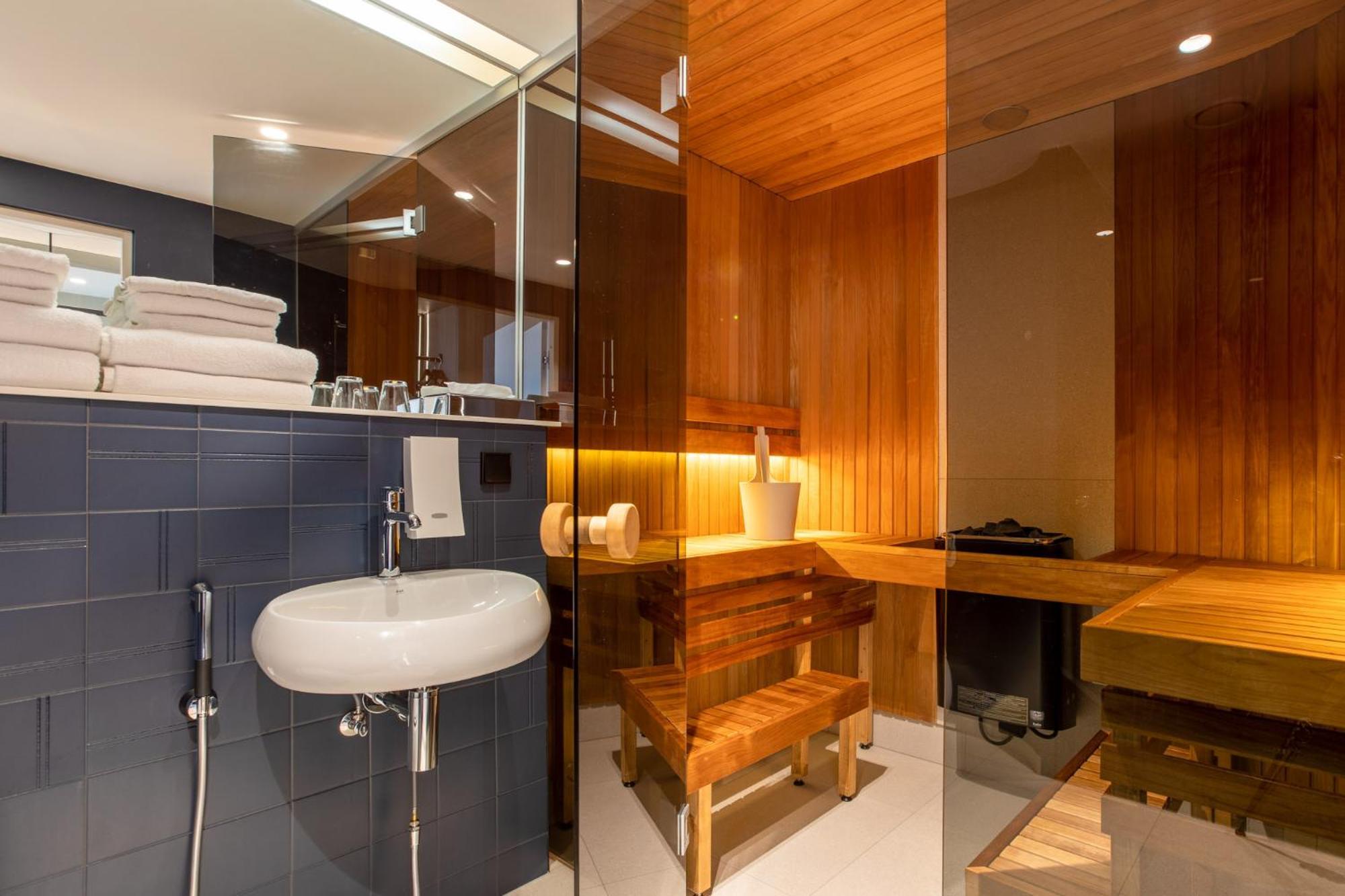 Suite with Spa Access