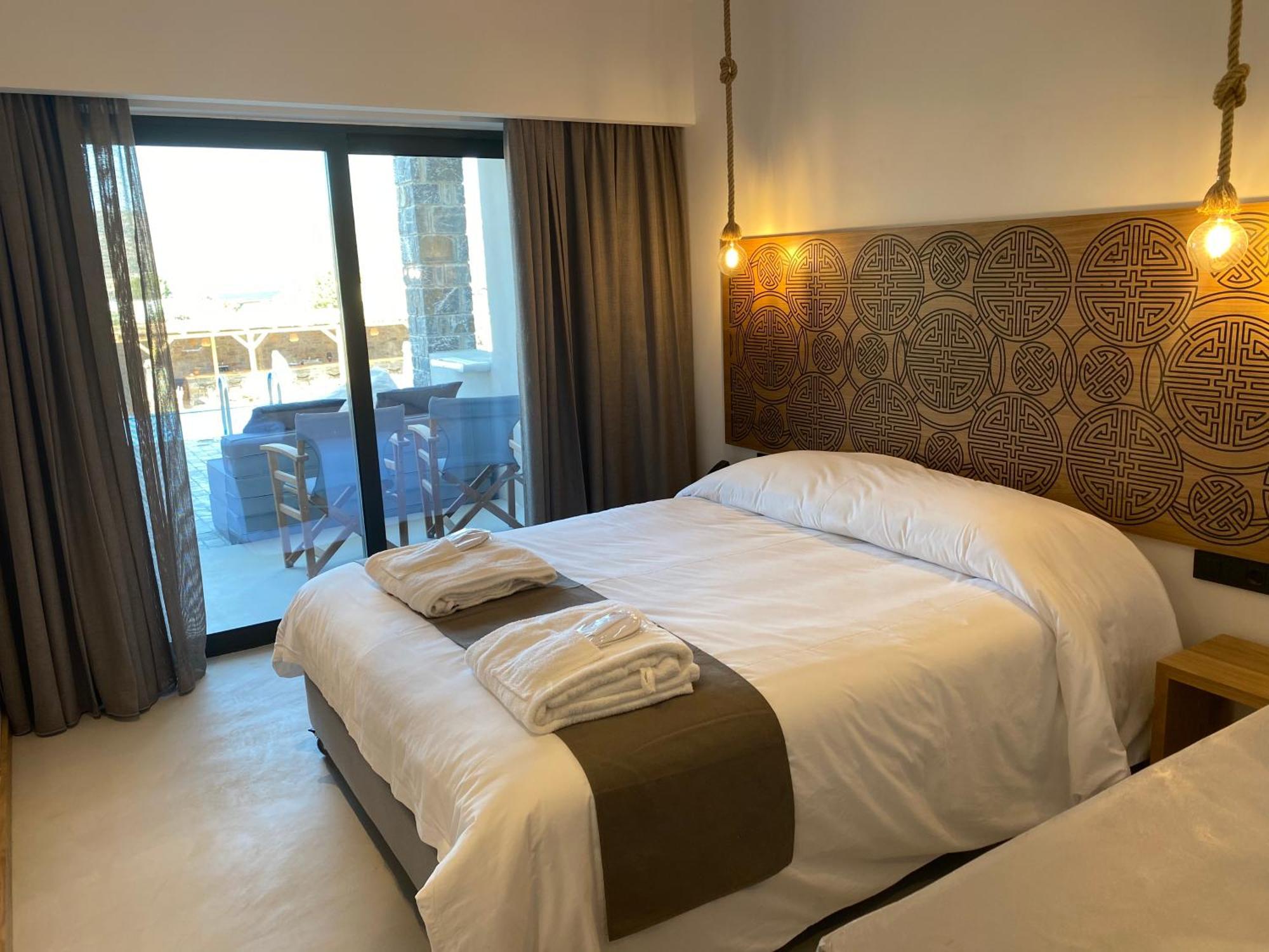 Superior Room Shared Pool