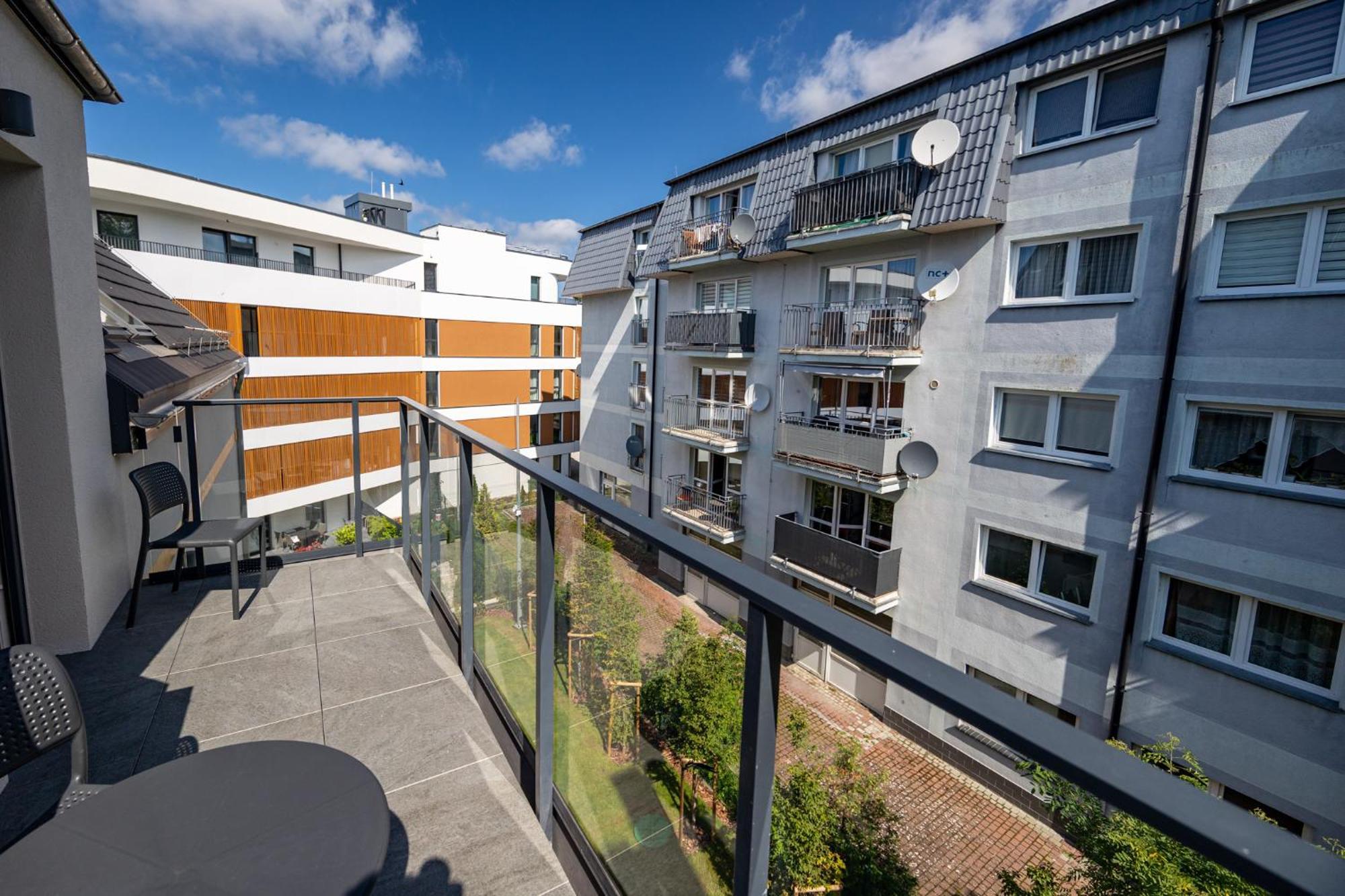 Superior Max Wohneinheit auf 2 Ebenen mit 3 Zimmern, Balkon und Sauna