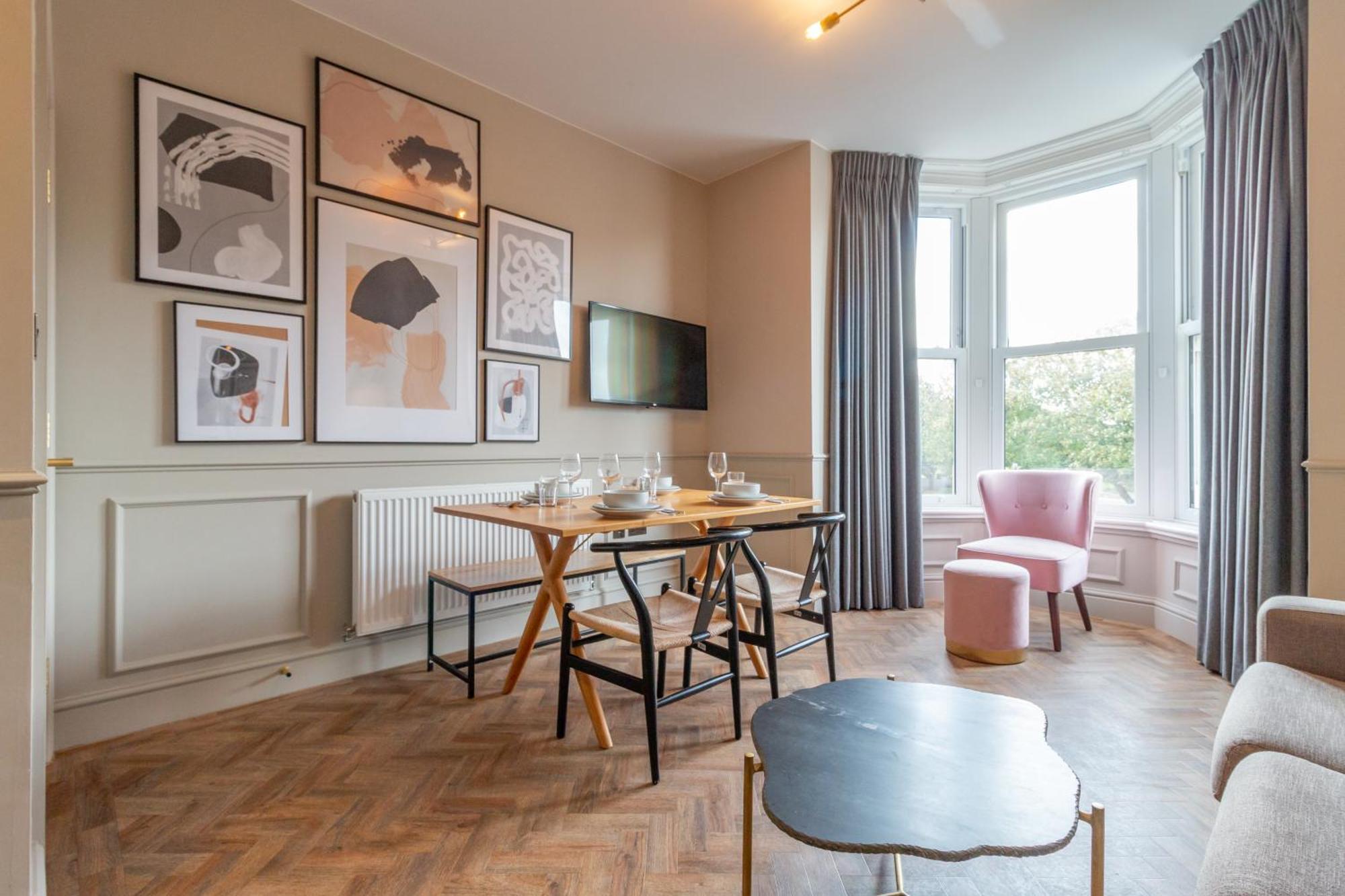 Two-Bedroom Apartment One Double Bed One Bunk Bed One Sofa Bed Kitchen