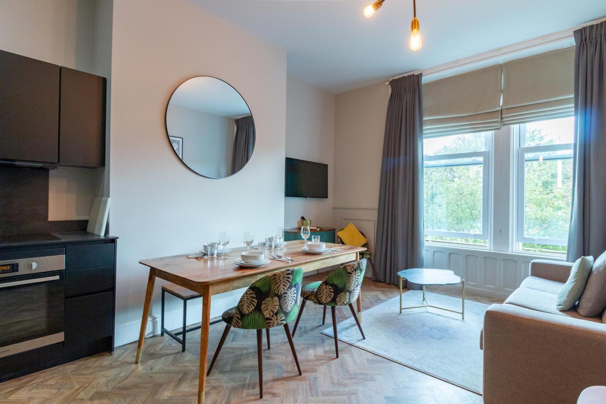 Three-Bedroom Superior Apartment