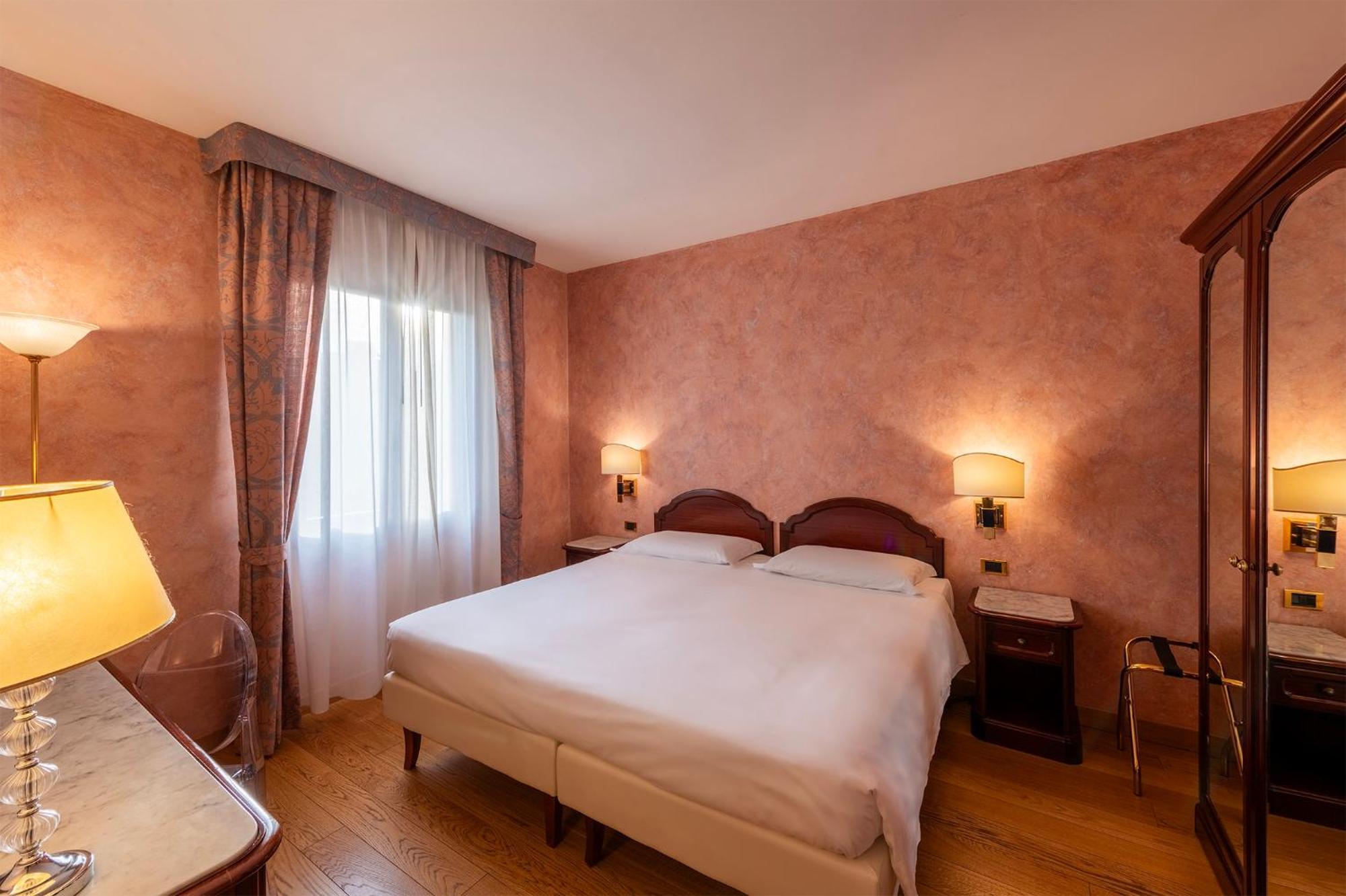 Standard Doppel- oder Zweibettzimmer
