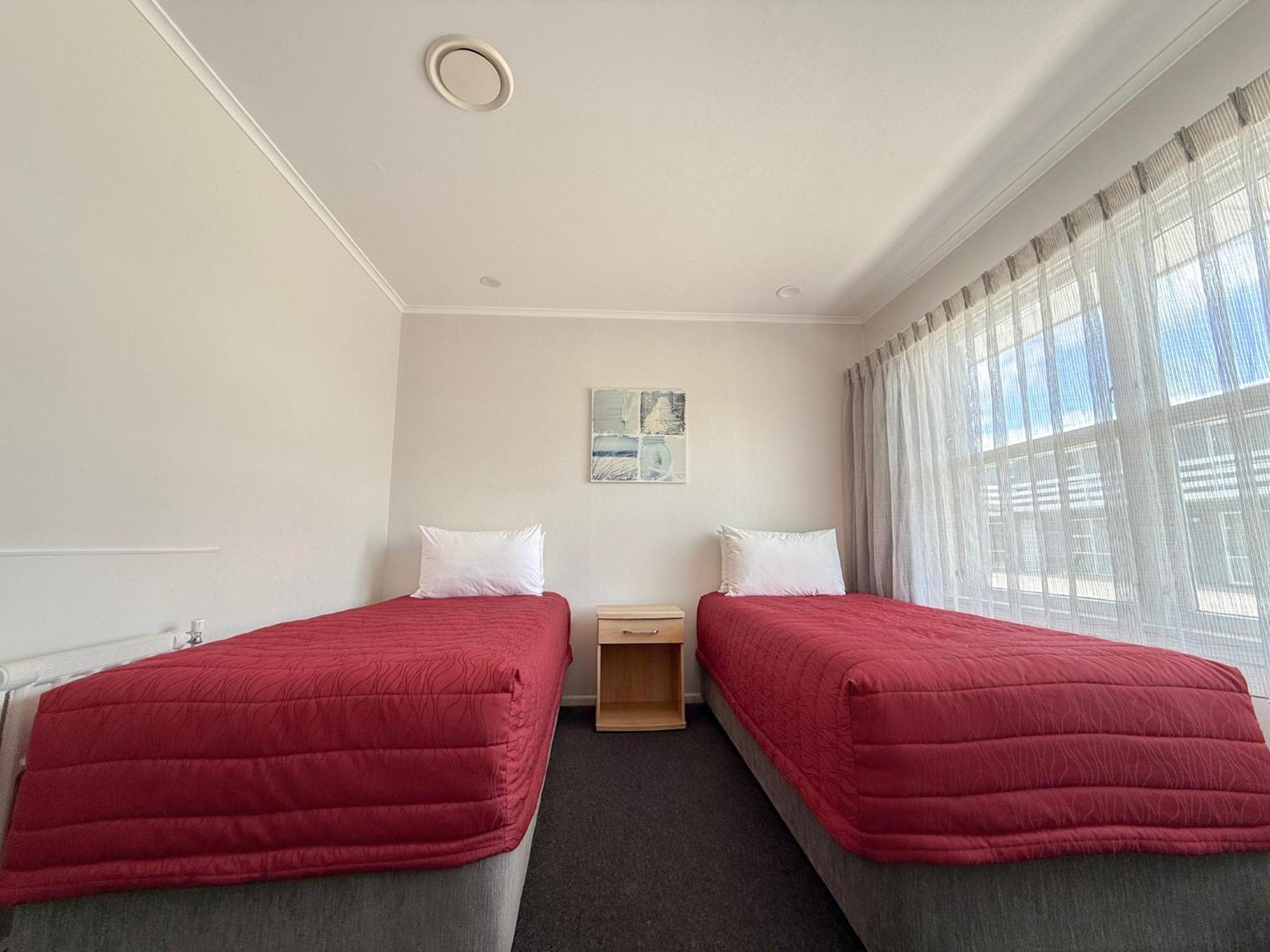 Pool View 2 Bedroom Apartment