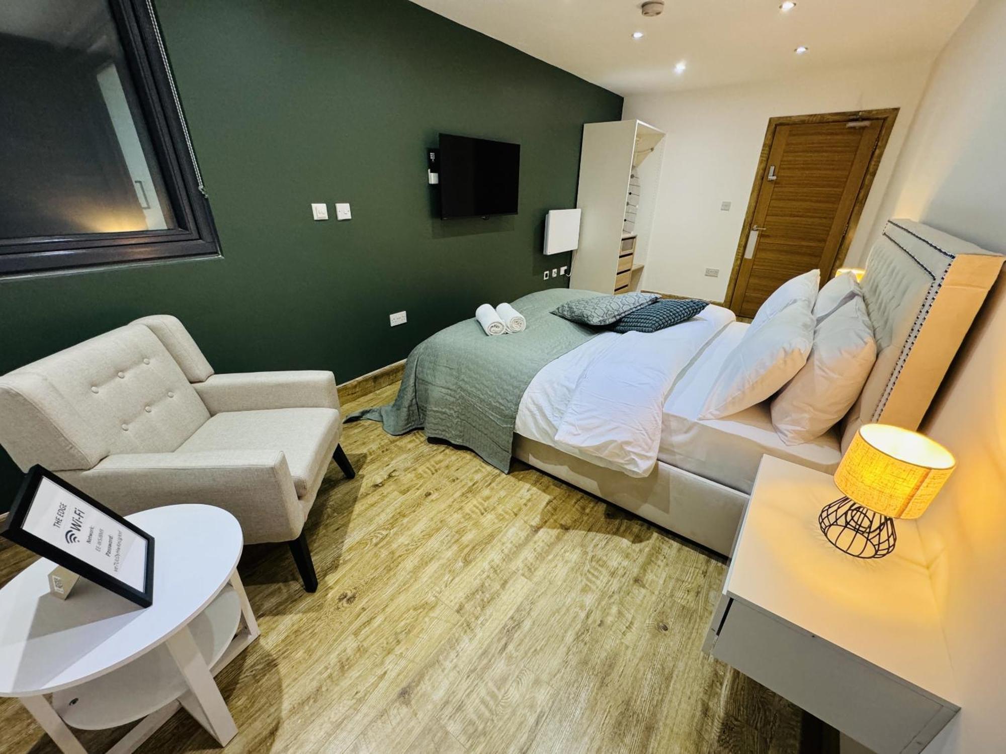 Deluxe Suite