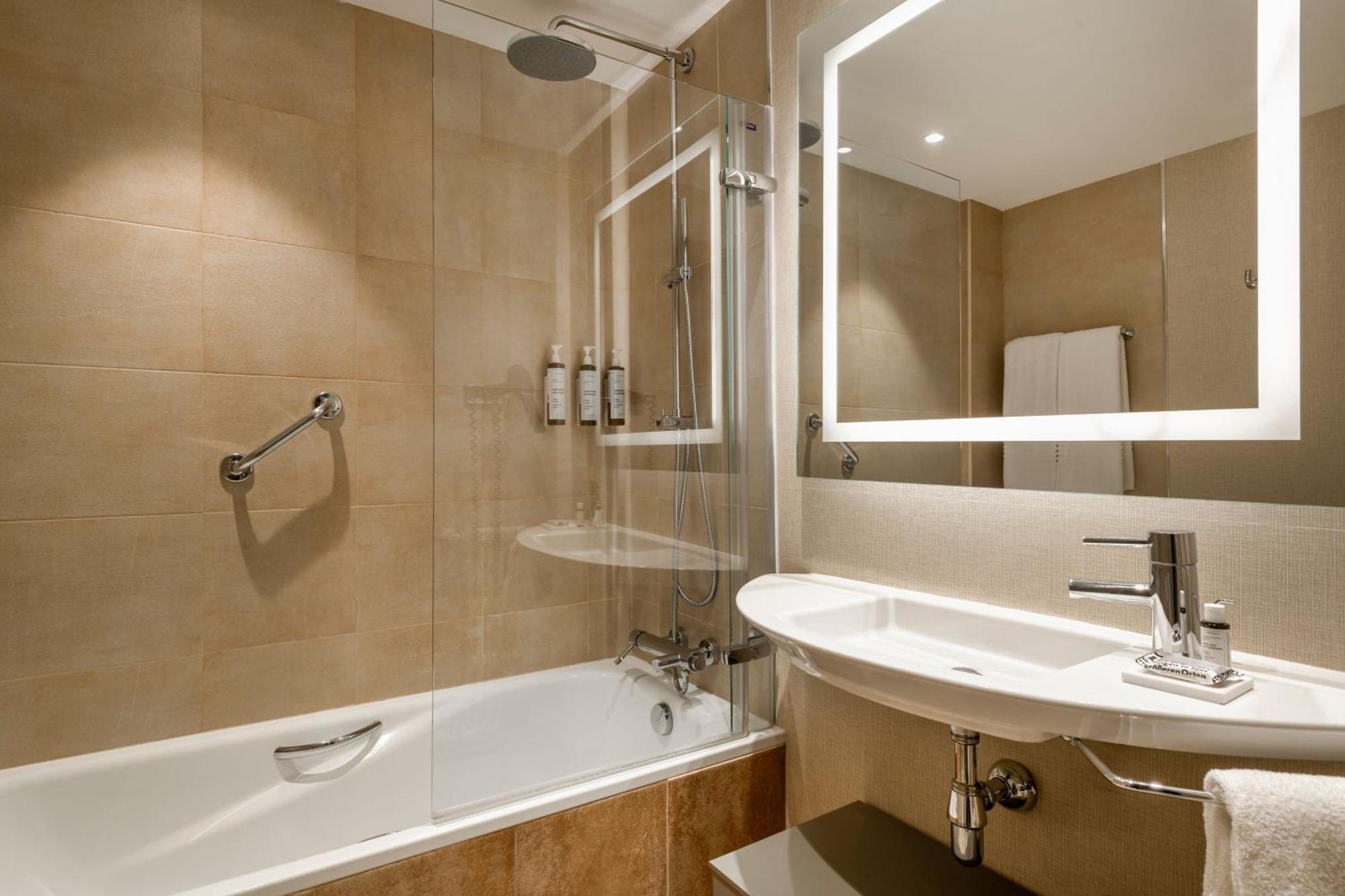 Standard Plus King Room,1629388895:JPEG