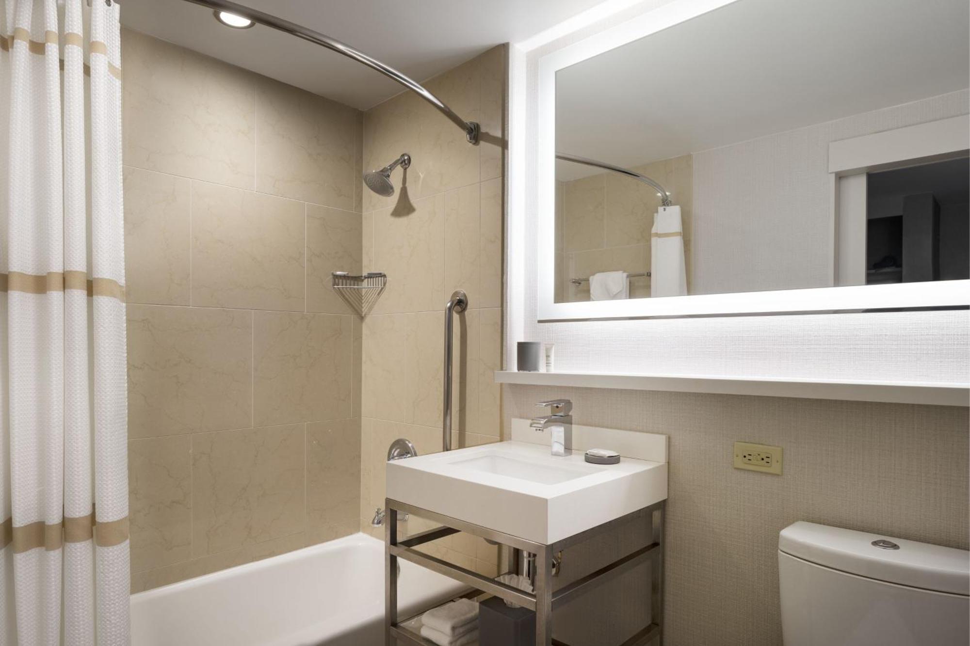 Deluxe Doppelzimmer mit 2 Doppelbetten