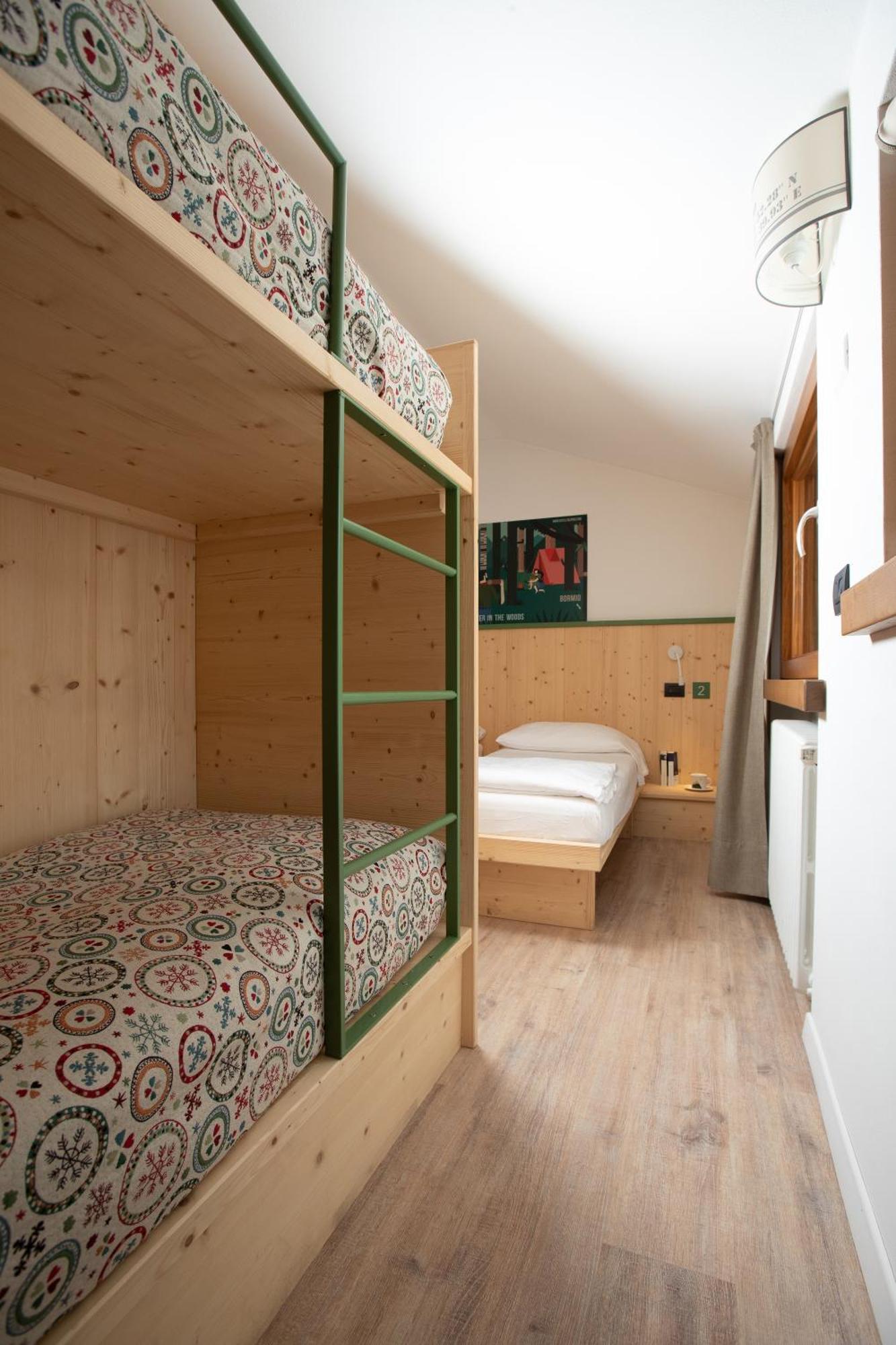 Standard Quadruple Room,1631584163:JPEG