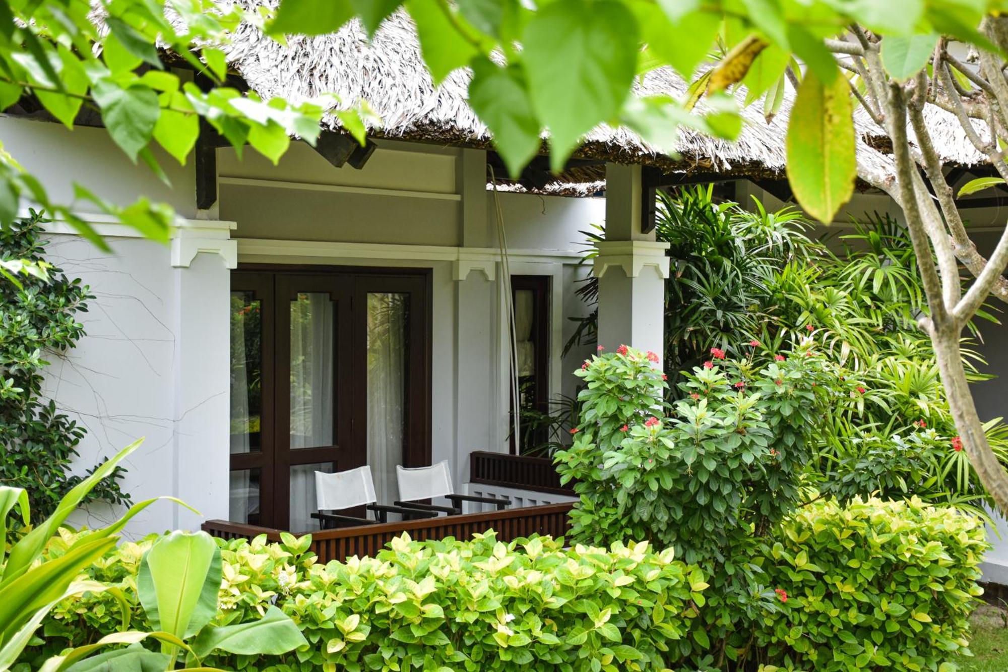 Bungalow Terrace Garden View