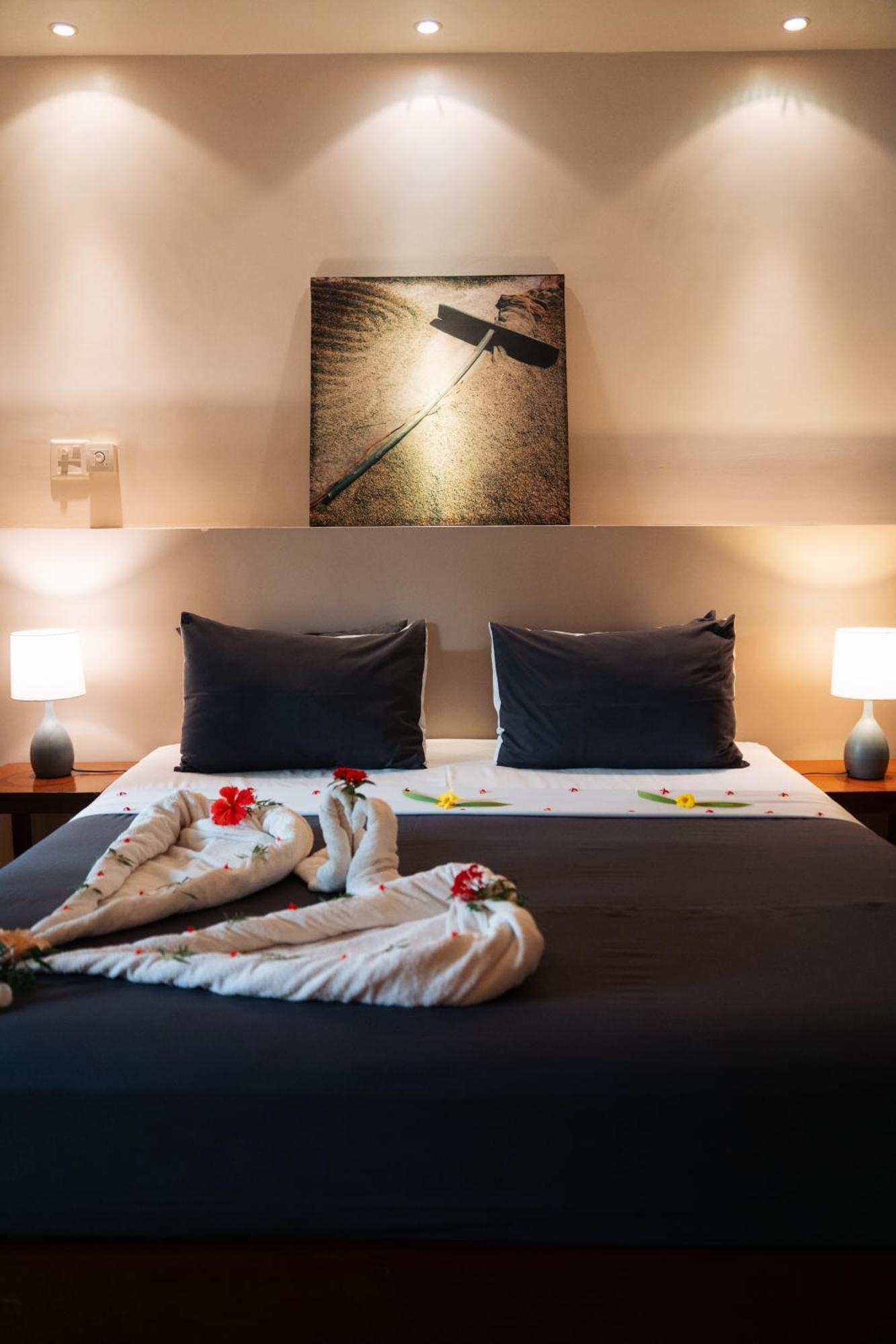 Doppel-/Zweibettzimmer mit Gartenblick