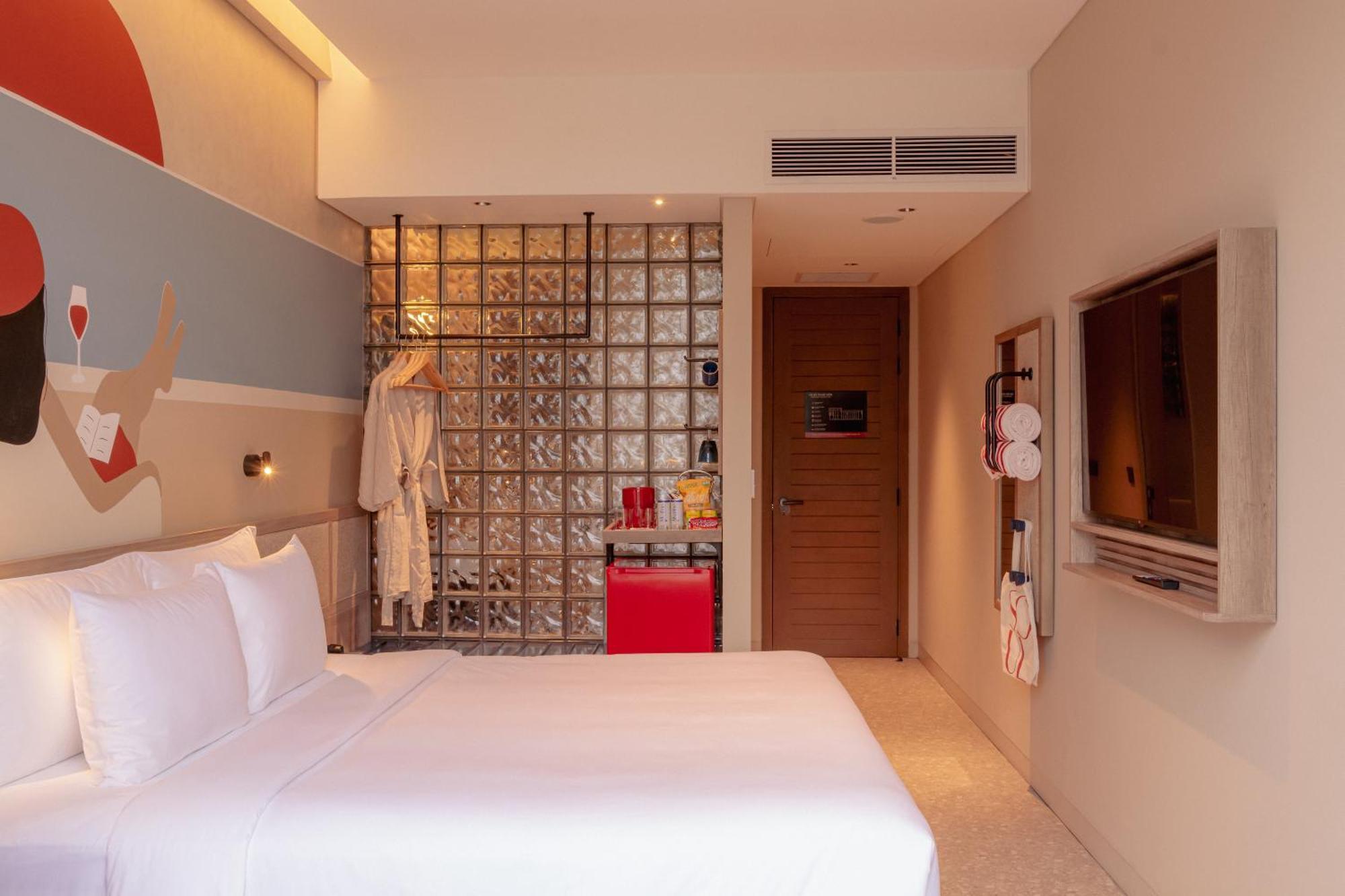King Room with Balcony