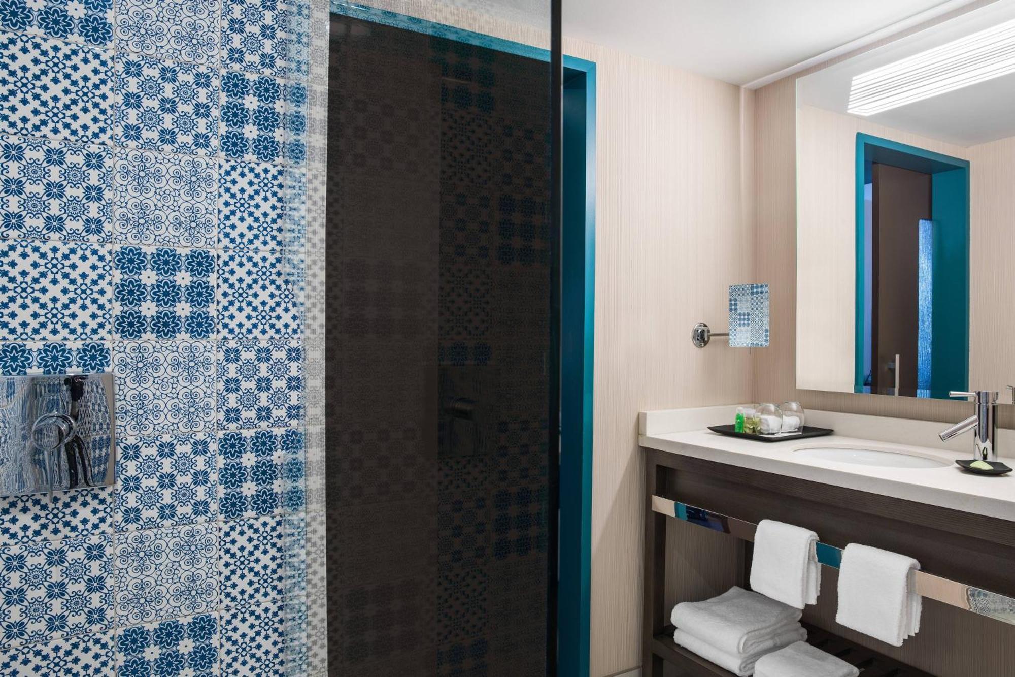 Guest Room, 1 King