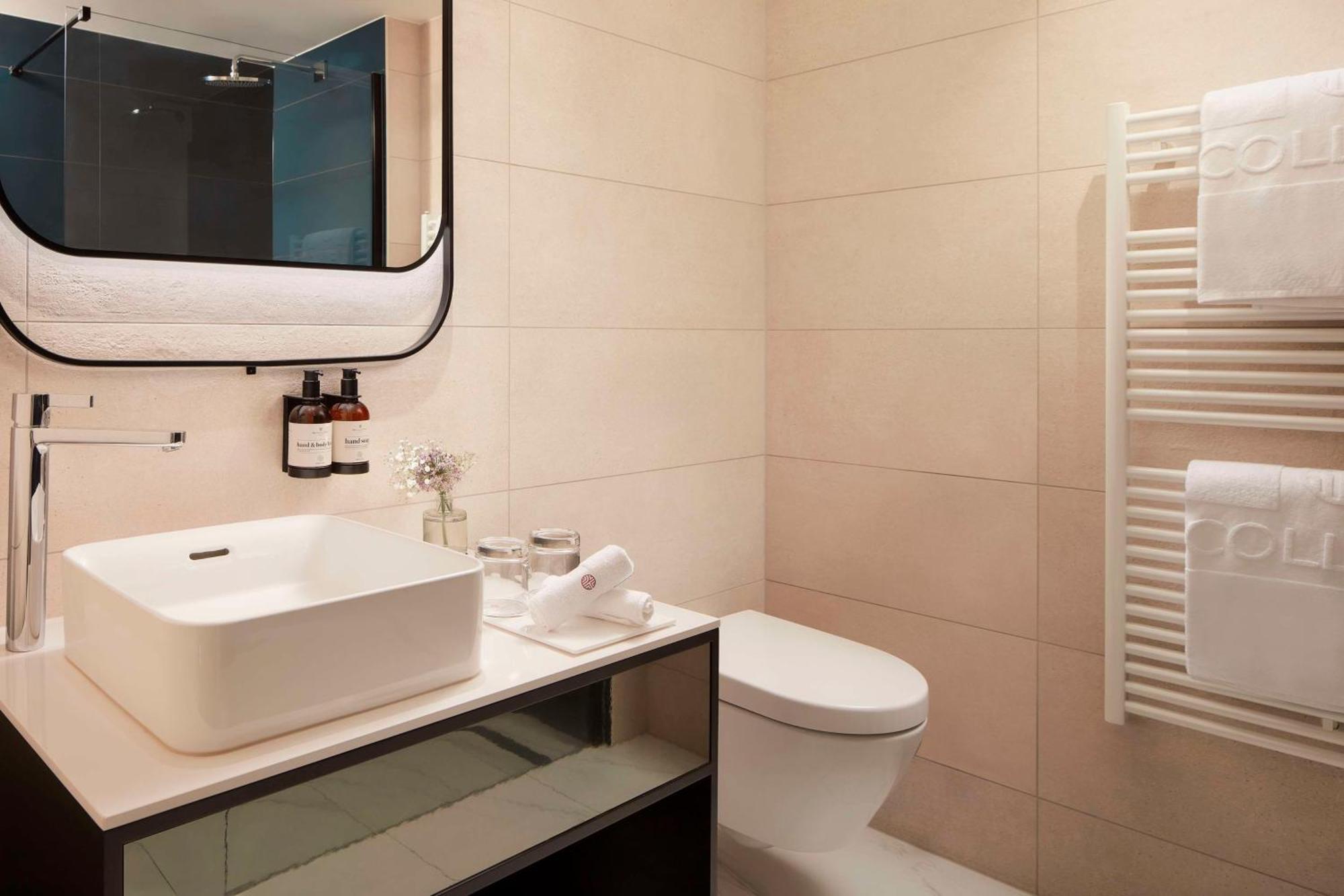 Chambre Double Supérieure XL - Vue sur Panorama Urbain