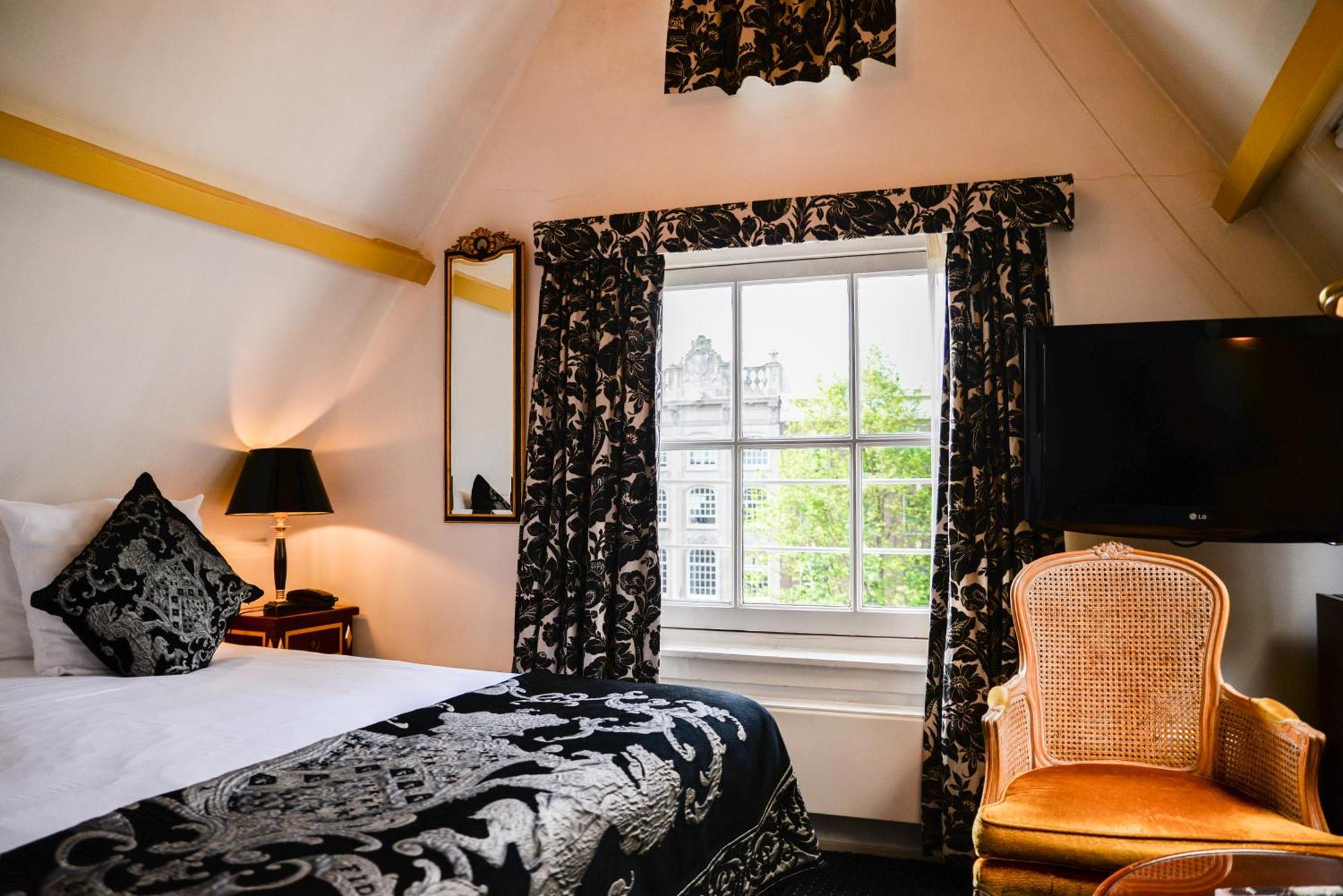 Chambre Double ou Lits Jumeaux Classique avec Vue sur Canal