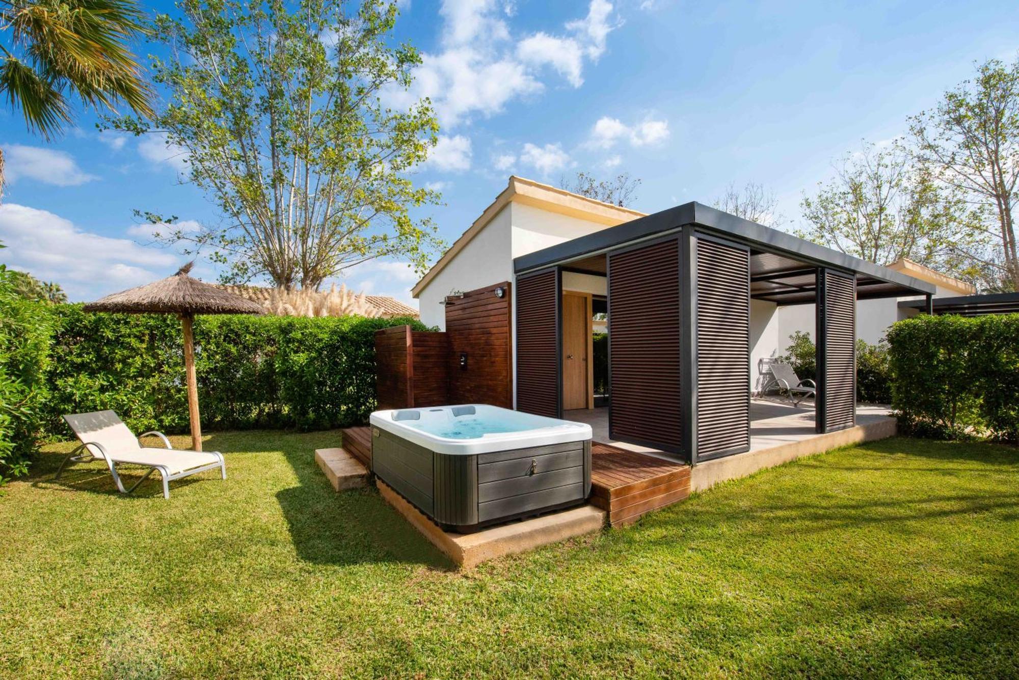 Superior Silver Bungalow,1635246210:JPEG