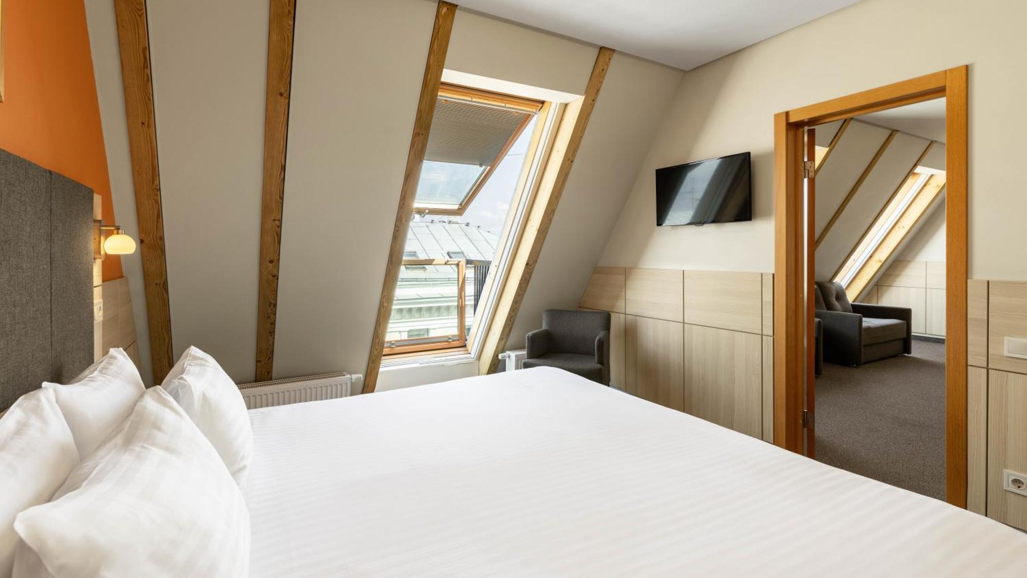 Suite with Daily Spa Access