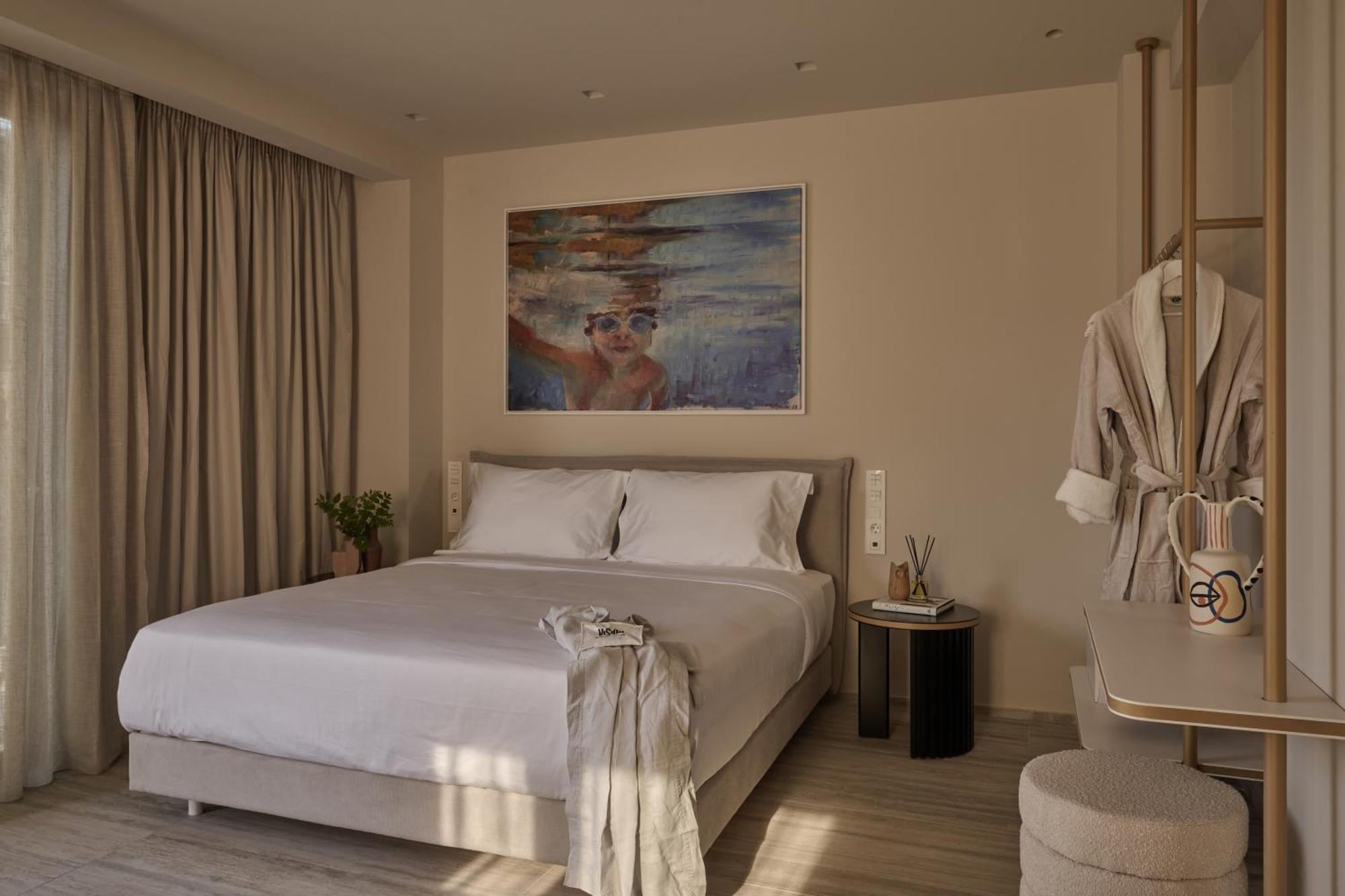 Deluxe King Suite