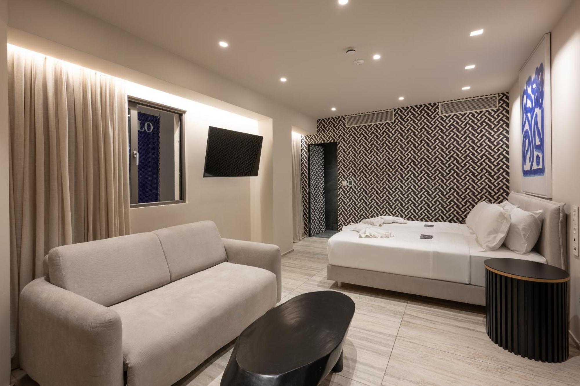 Acropolis Family Room