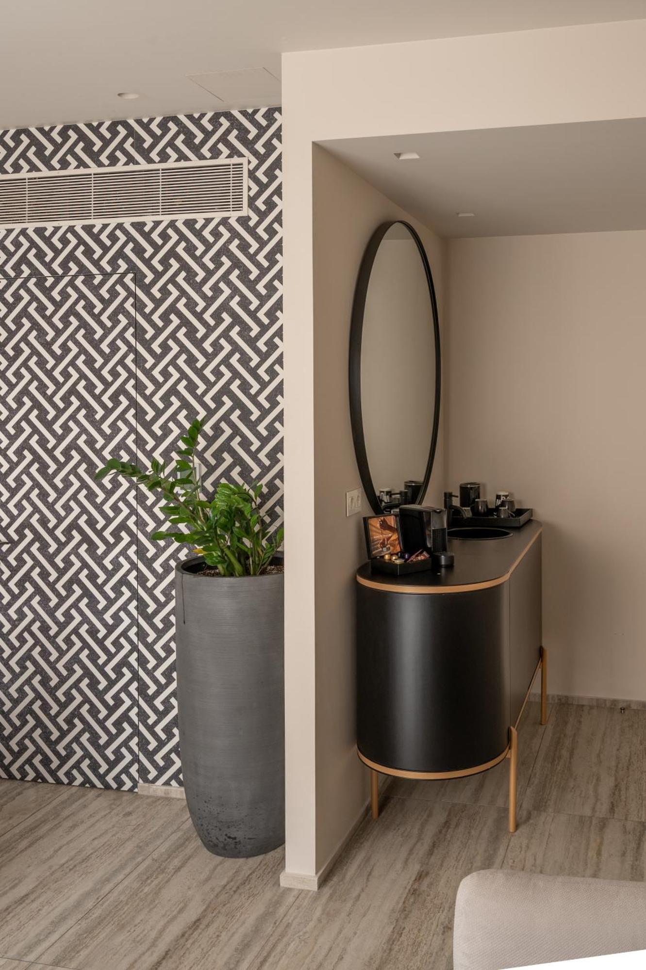Urban Balcony Studio