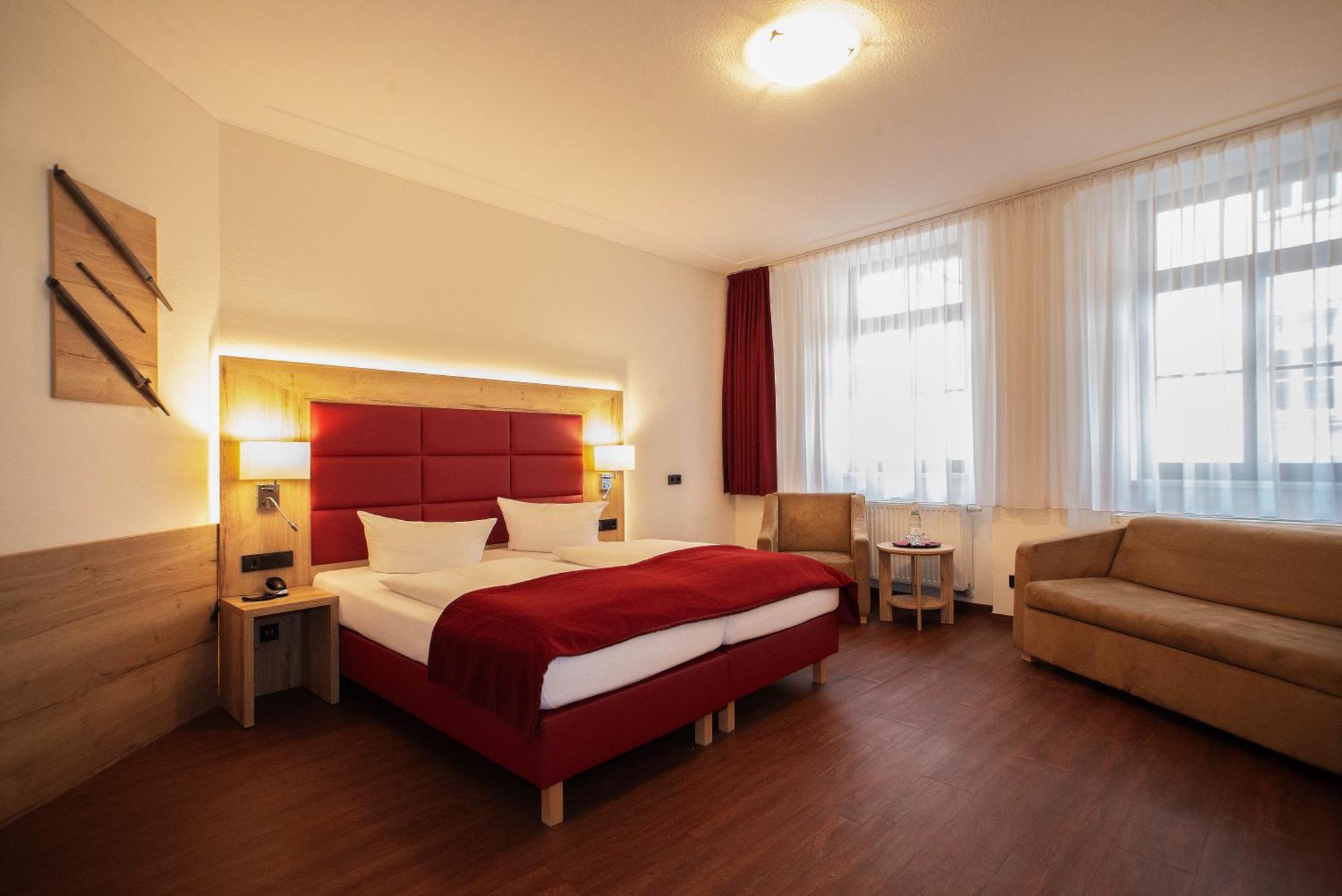 Deluxe Double Room Shower