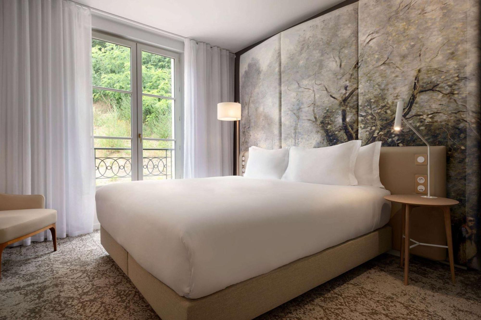 Chambre Lit King-Size Classique (Accès Spa/Piscine Non Inclus)